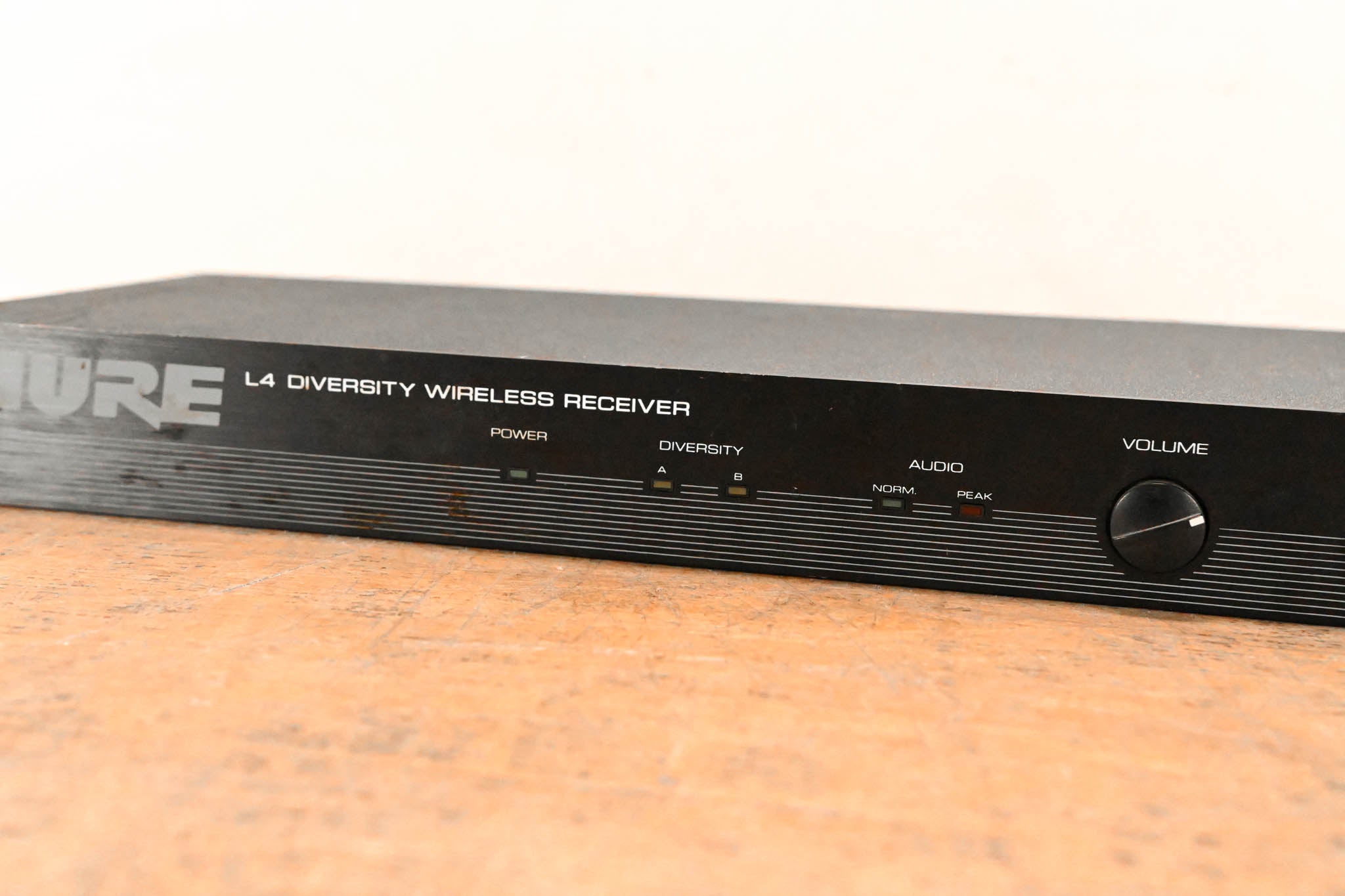 Shure L4 Diversity Wireless Receiver - 176.200 MHz (NO POWER SUPPLY)