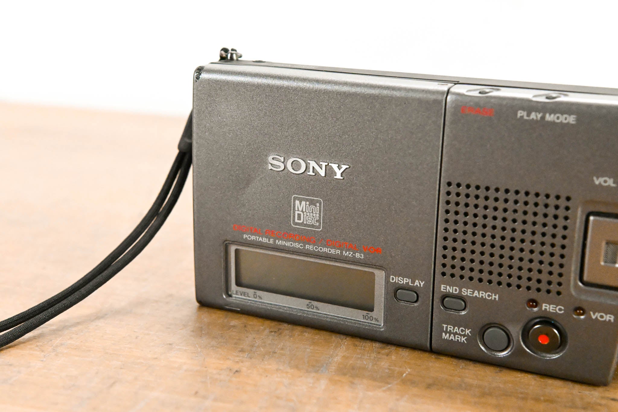 Sony MZ-B3 Portable MiniDisc Recorder (NO POWER SUPPLY)