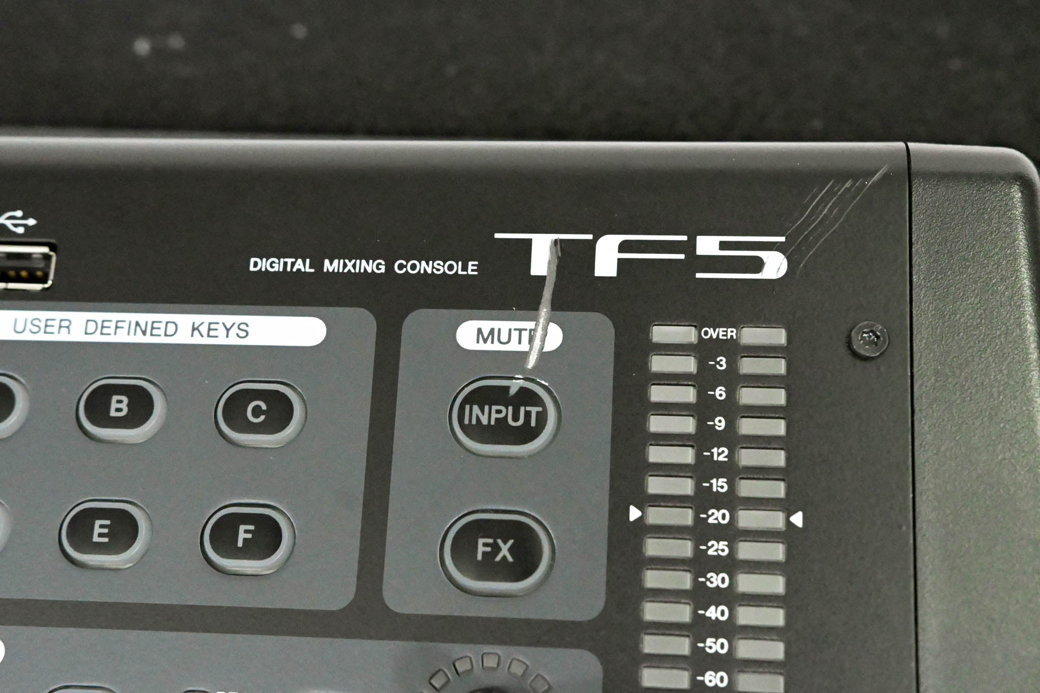 Yamaha TF5 32-Input Digital Mixing Console with Road Case