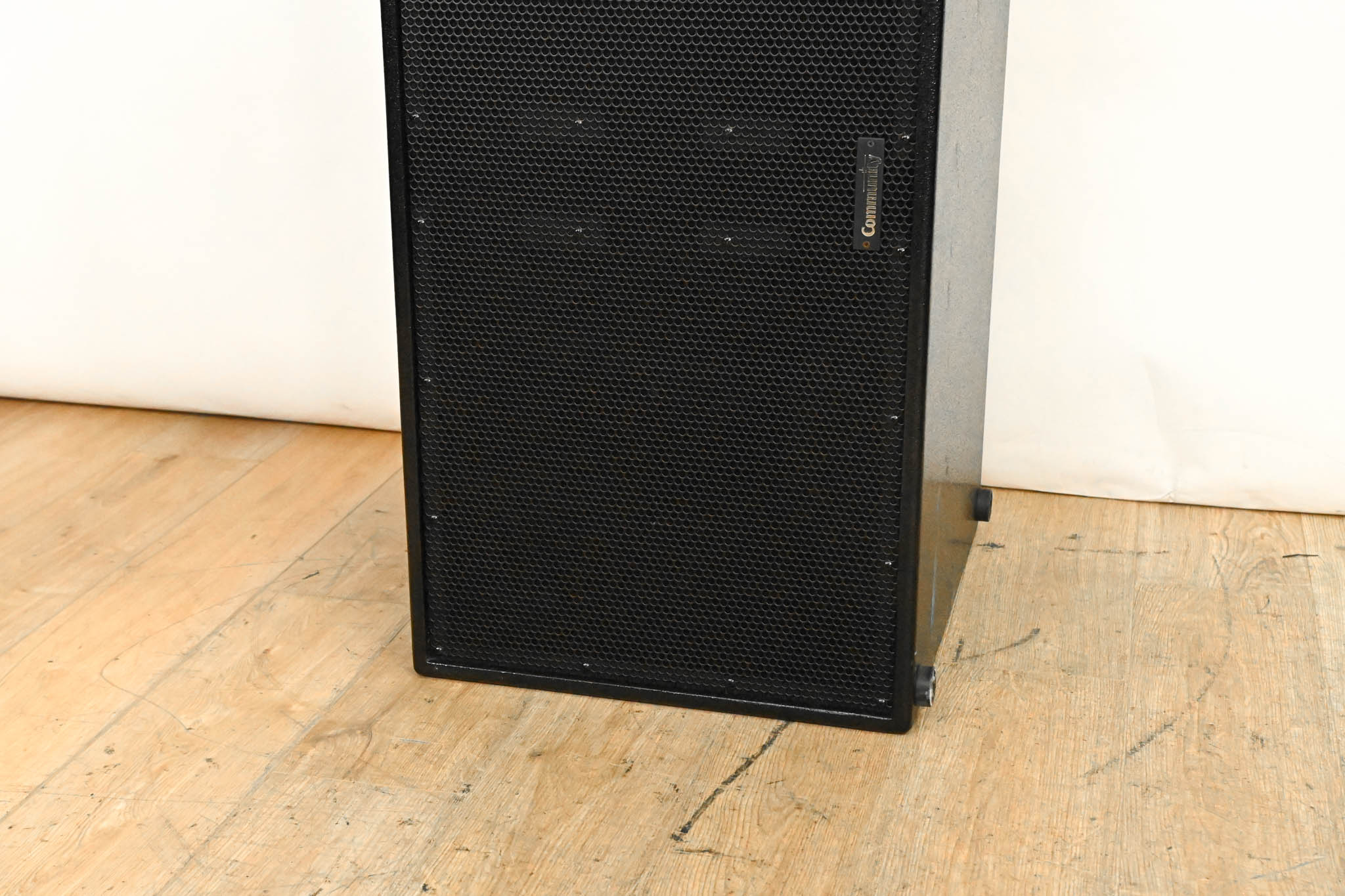 Community V2-215S Dual 15" Subwoofer System