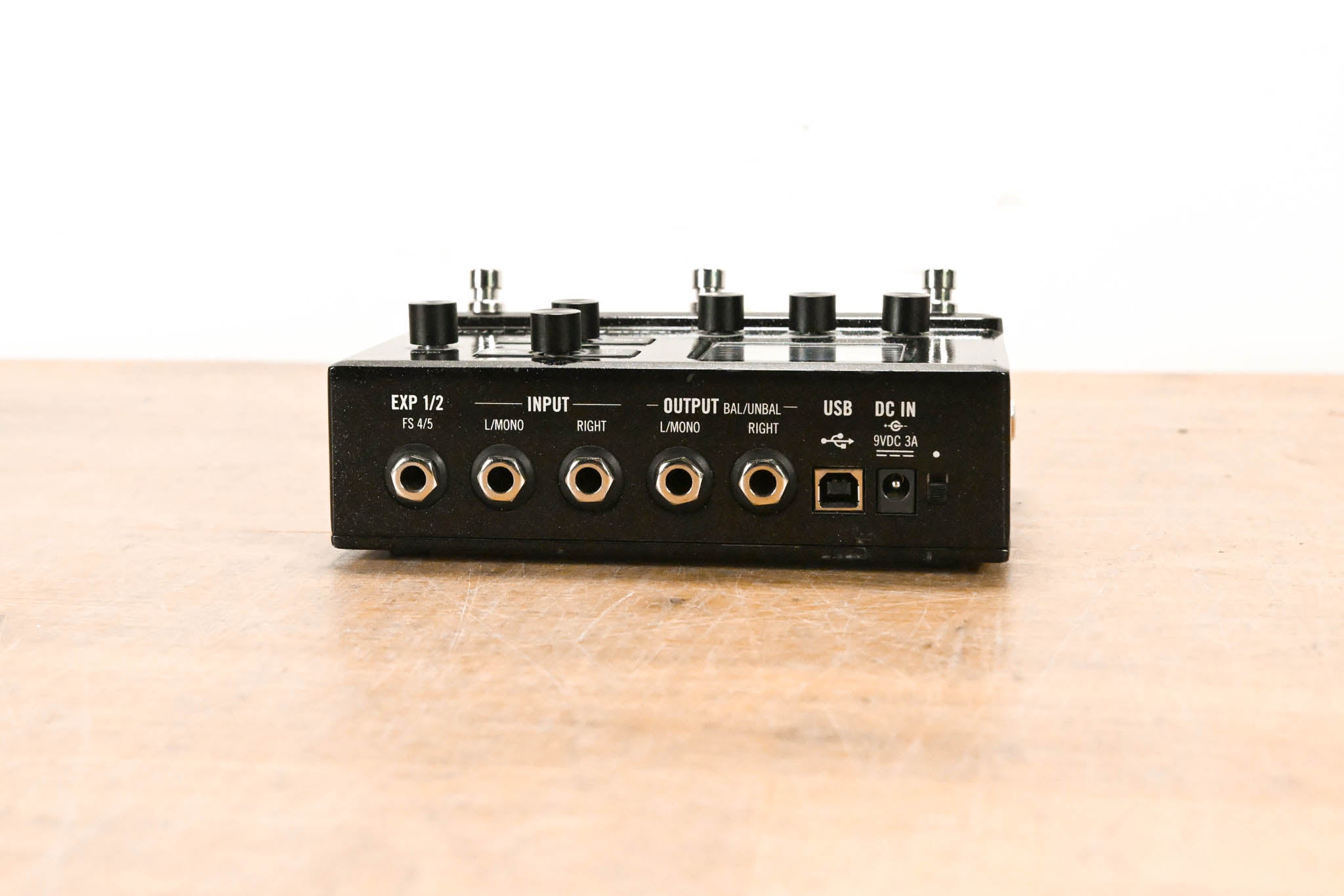 Line 6 HX Stomp Multi-Effects Guitar Processor