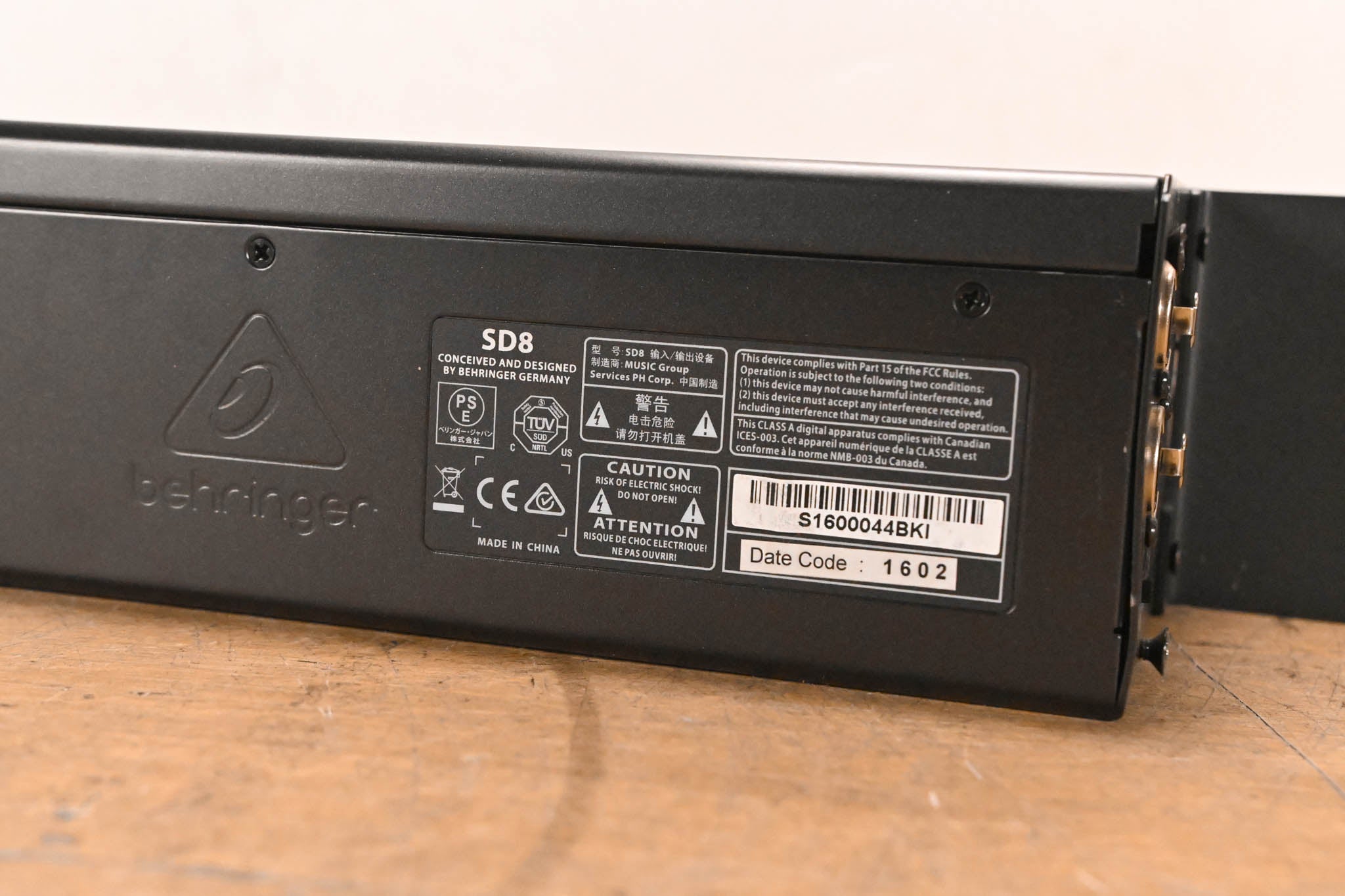 Behringer SD8 8-Channel Stage Box
