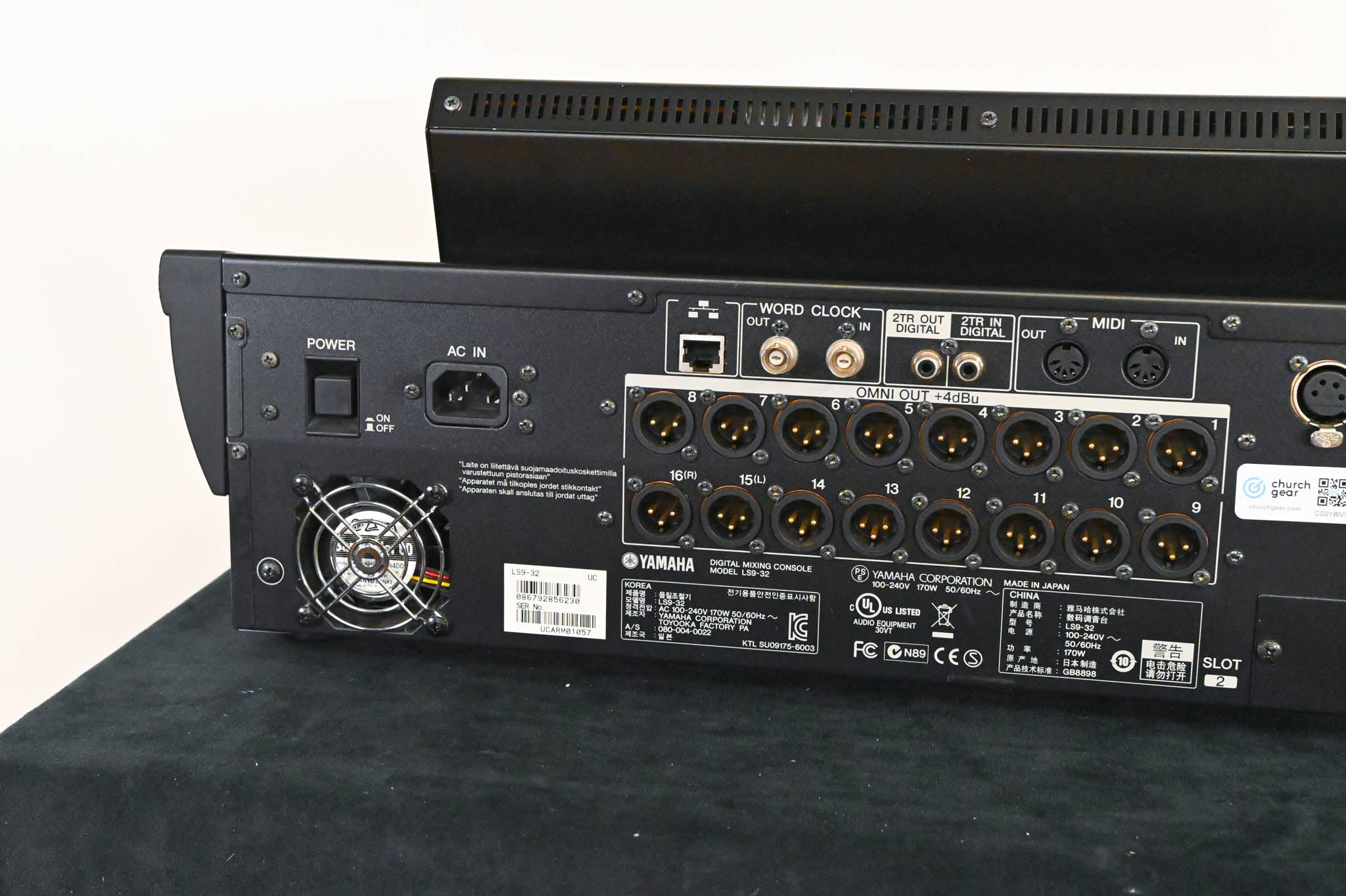 Yamaha LS9-32 32-Input Digital Mixing Console