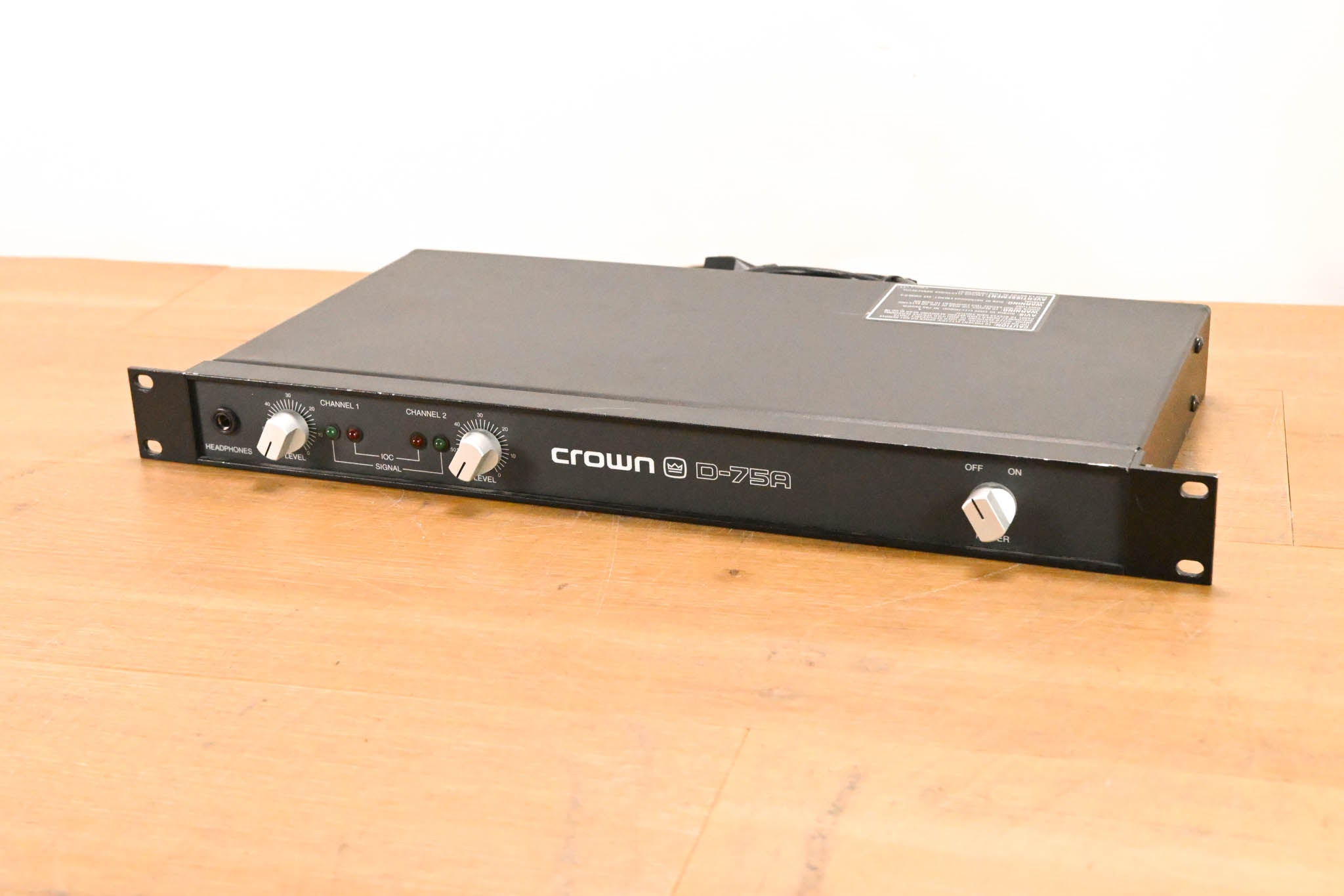 Crown D-75A 2-Channel Power Amplifier