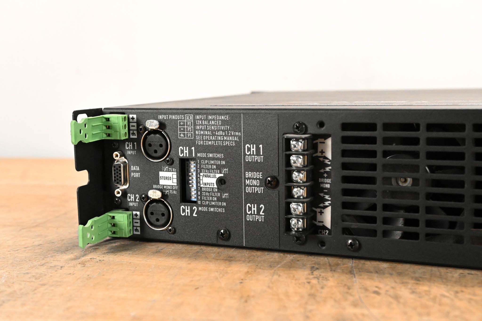 QSC CX702 2-Channel 700W Power Amplifier