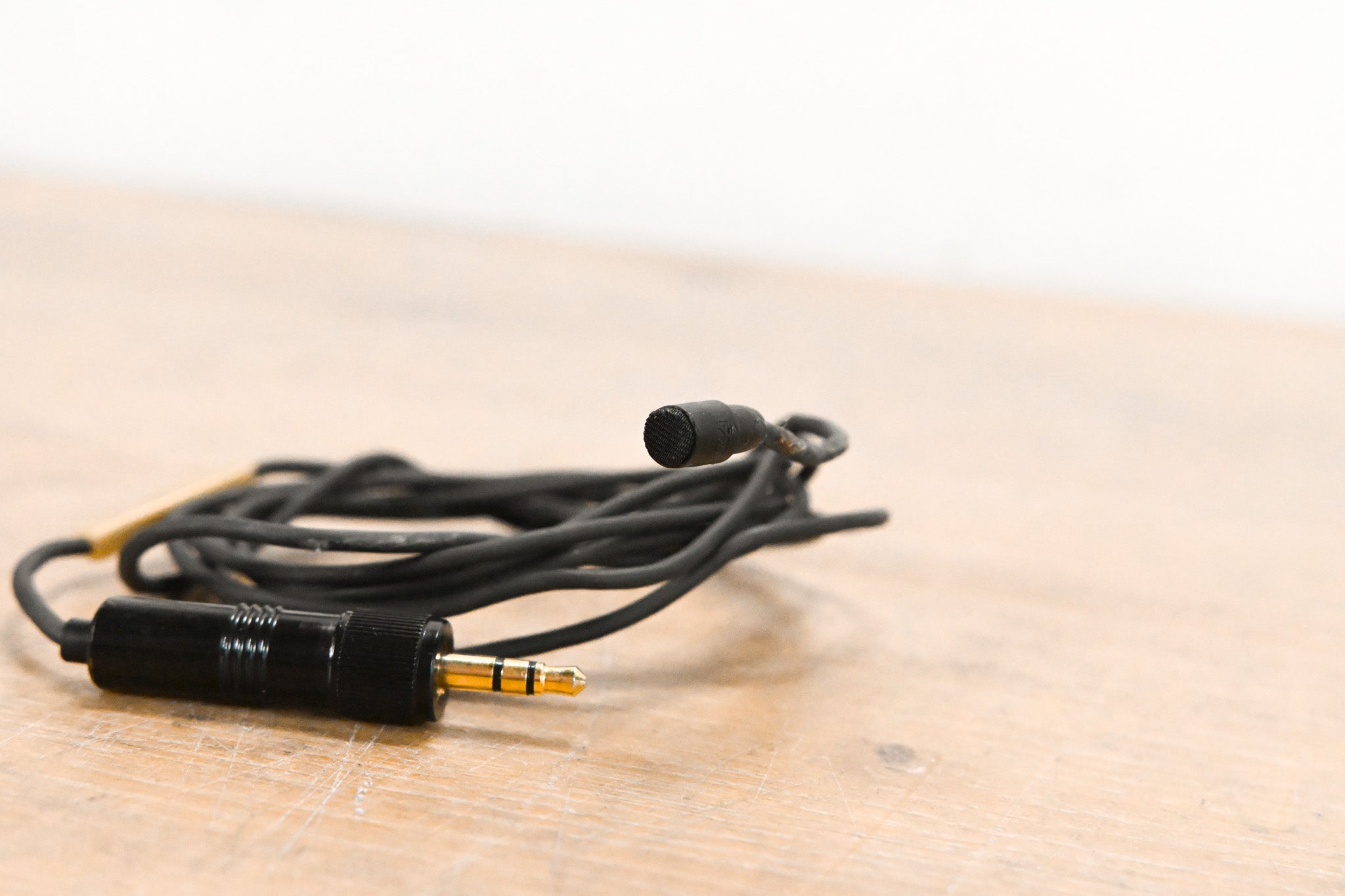 Sennheiser MKE 2 Lavalier Lapel Microphone w/ Locking 3.5mm Connector