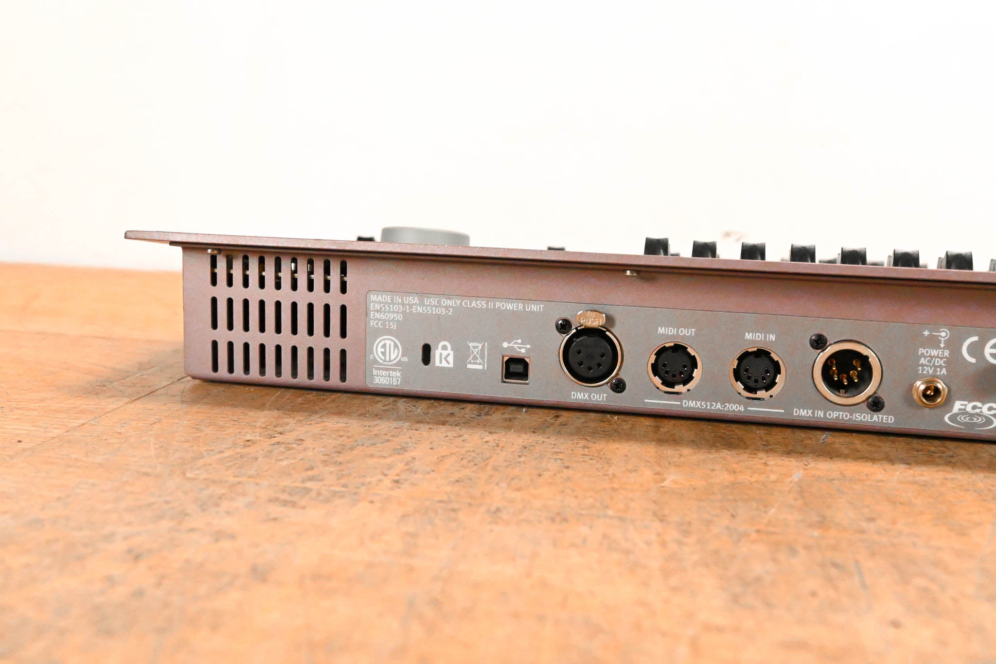 ETC SmartFade 2496 96-Channel Lighting Control Console (NO POWER SUPPLY)