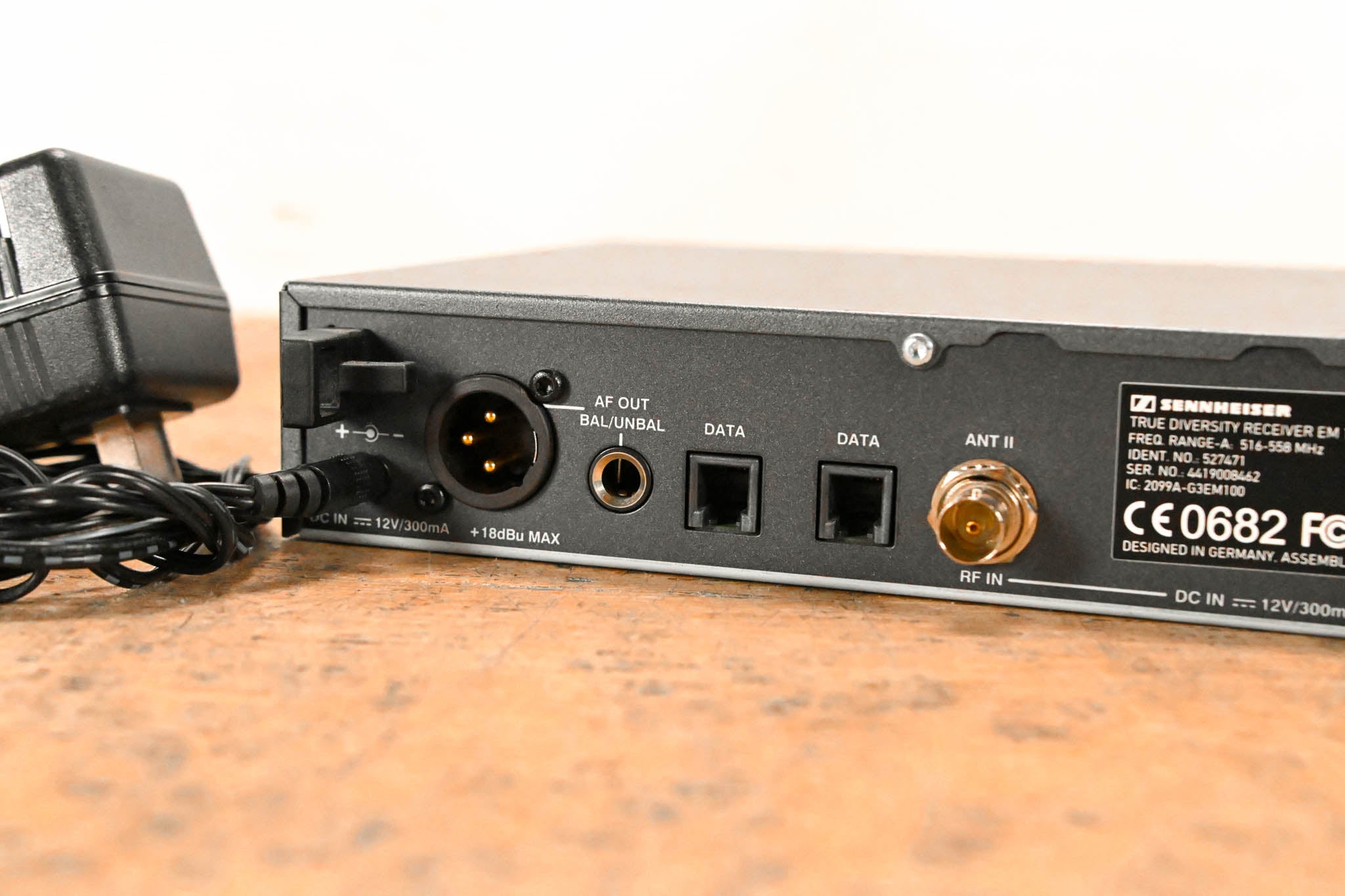 Sennheiser EM 100 G3 Wireless Receiver - A Range: 516-558 MHz