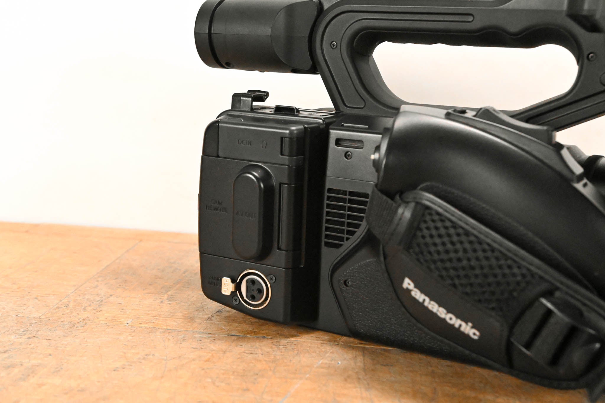Panasonic HC-X1 Ultra HD 4K Professional Camcorder