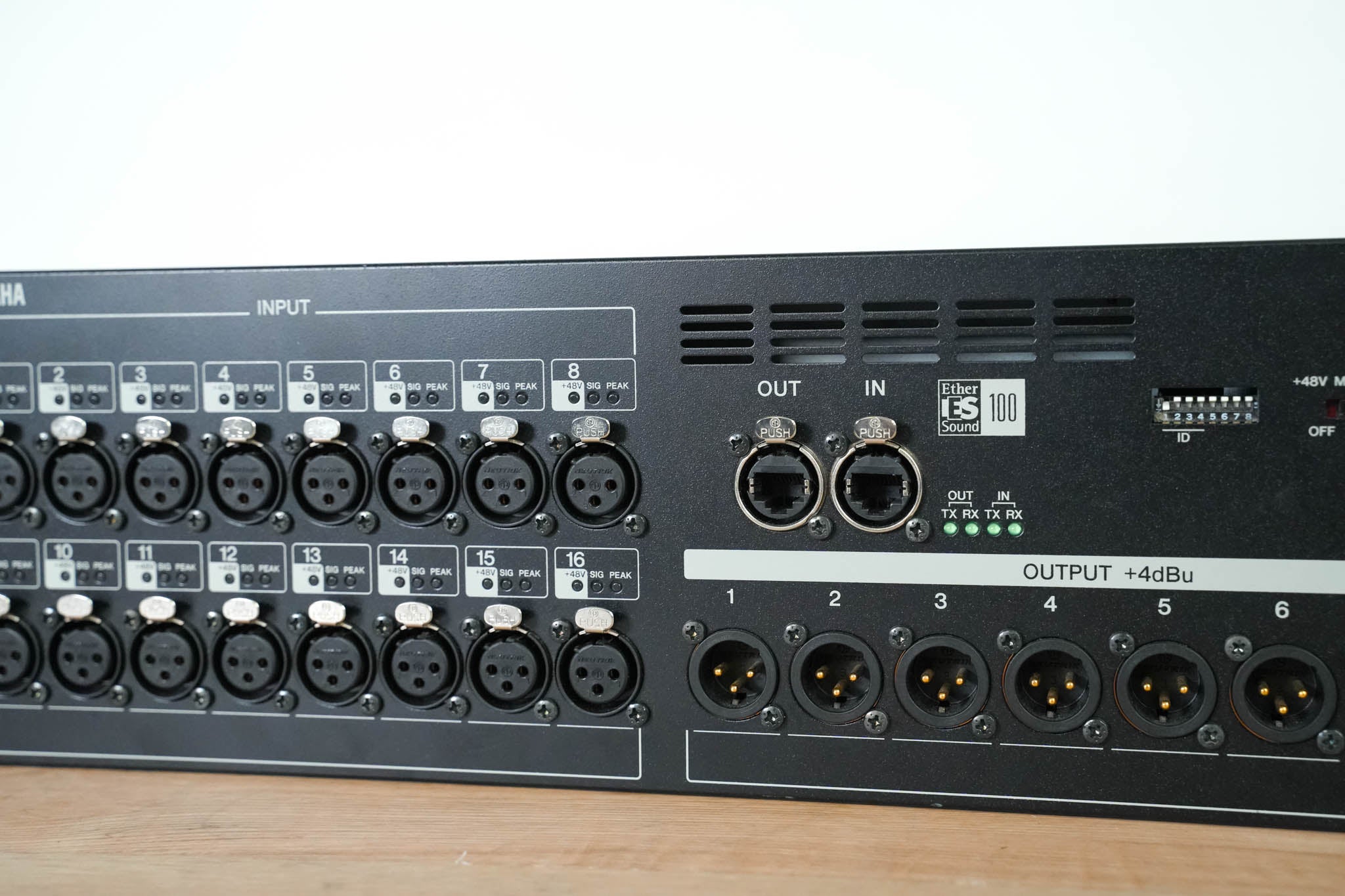 Yamaha SB168-ES 16-Channel EtherSound Stage Box