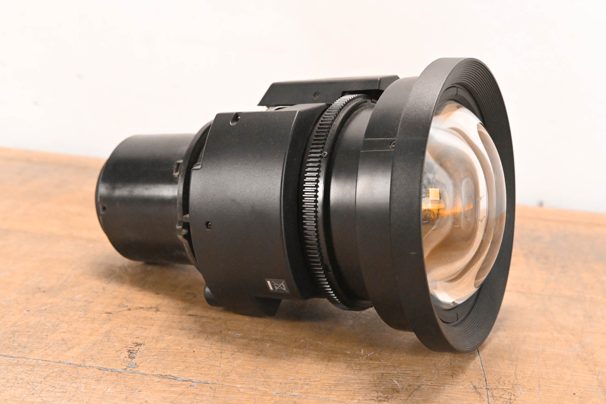 Epson ELPLU03 Wide Short Throw Zoom Lens #1