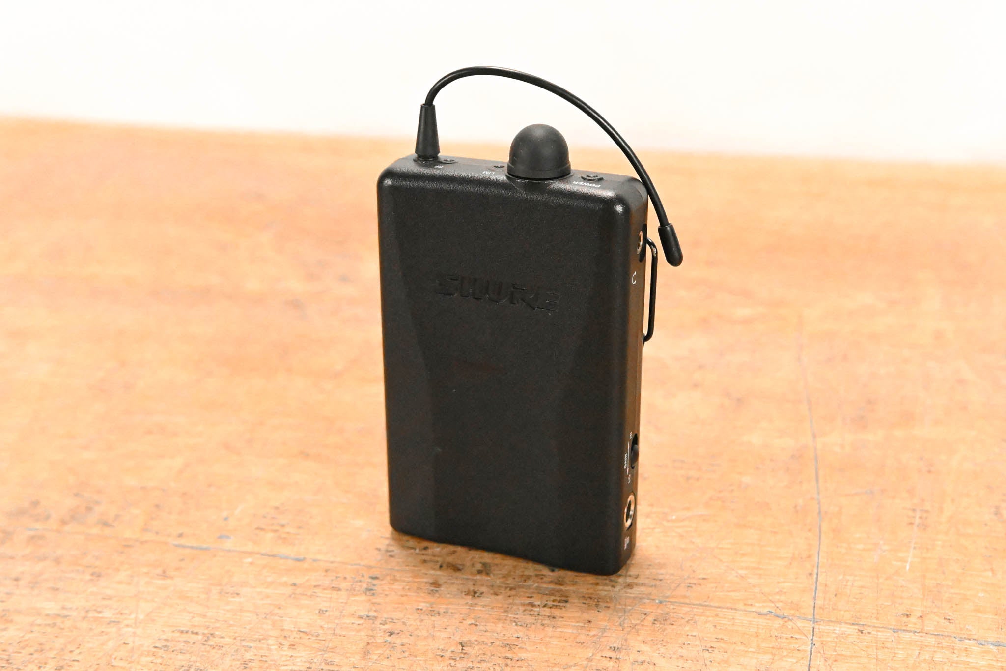 Shure P2R-H2 Wireless Bodypack Receiver - H2 Band: 518-554 MHz