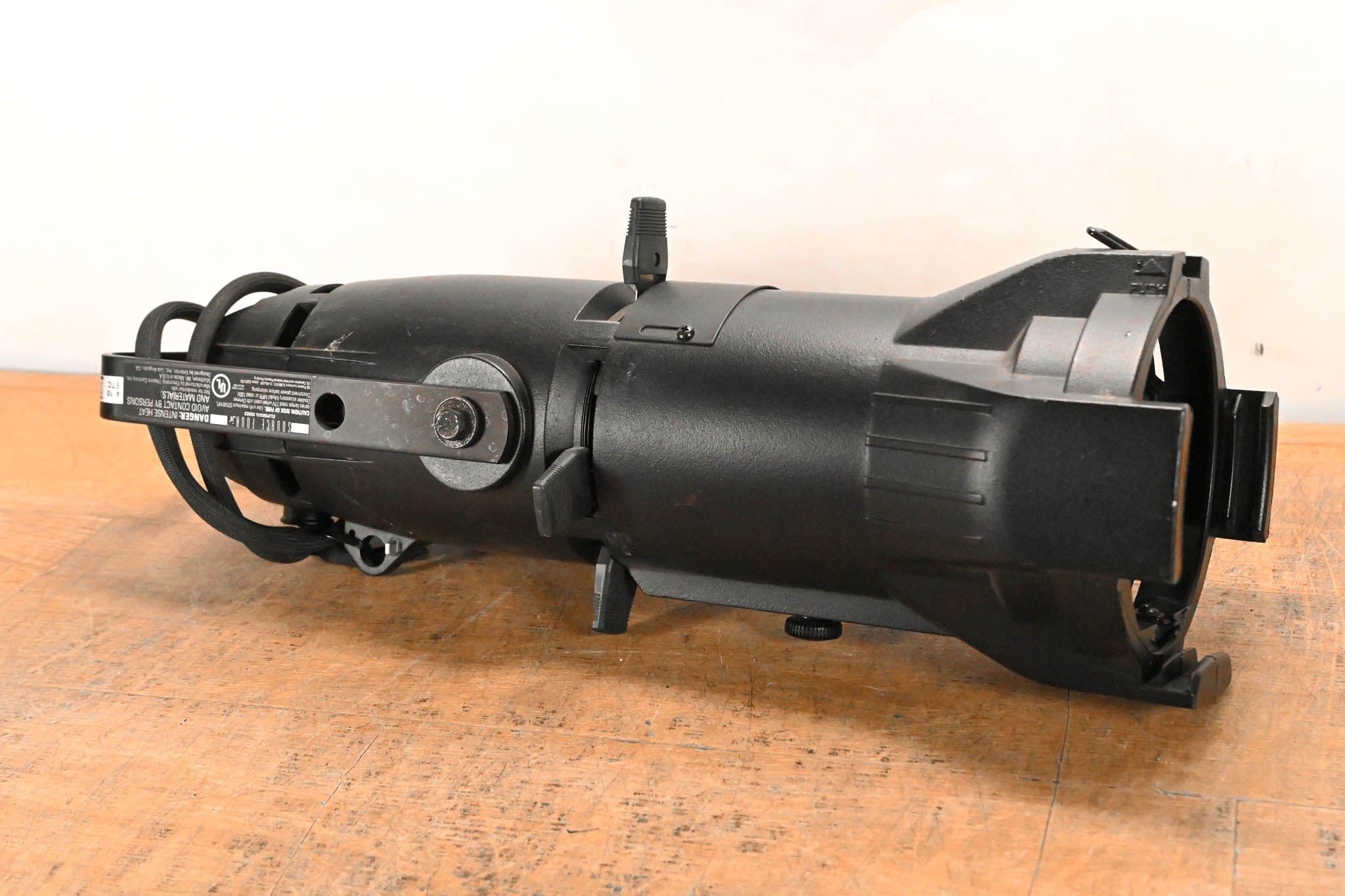 ETC Source Four Jr 26 Degree 575 Ellipsoidal Light