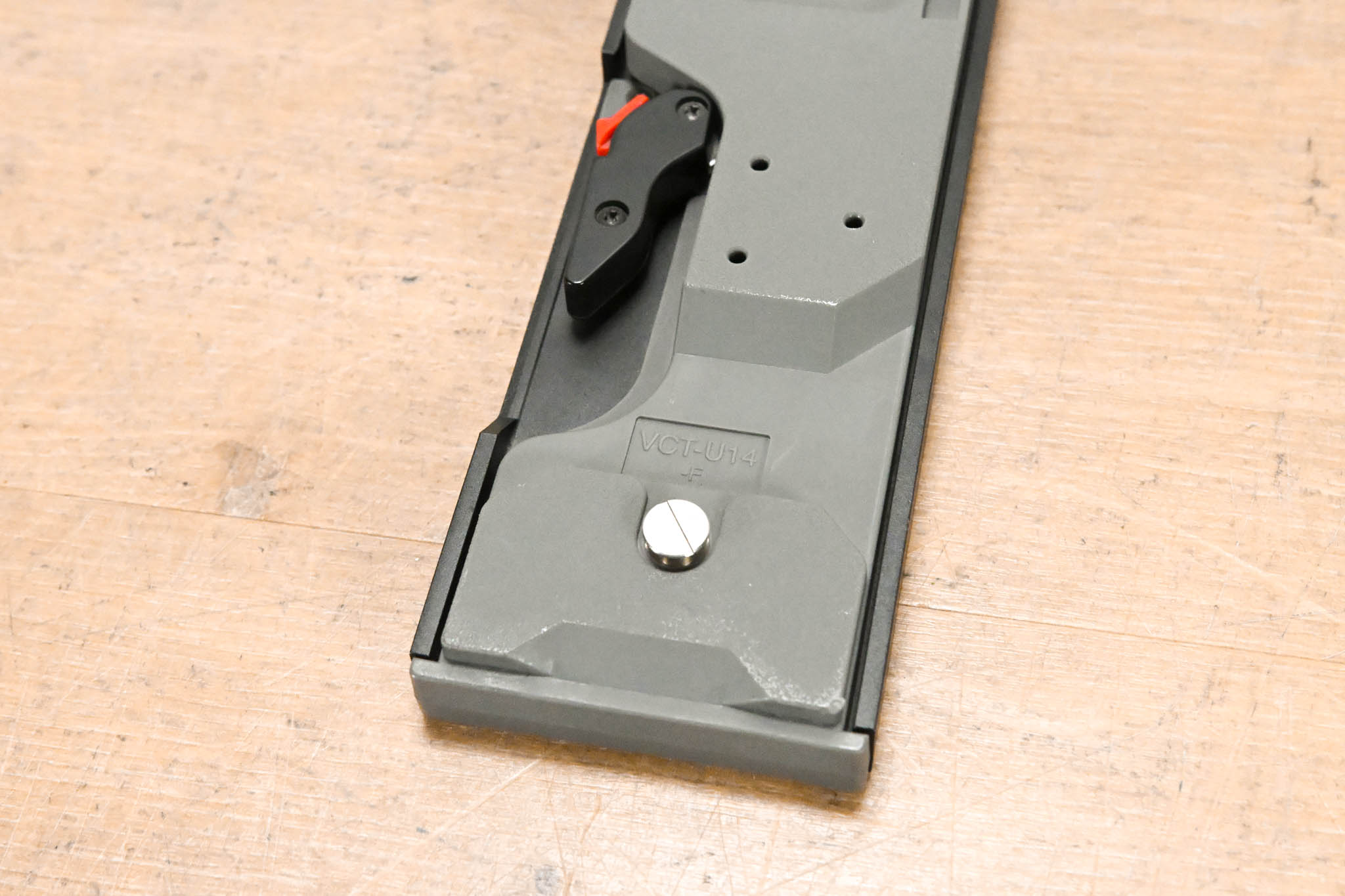 Sony VCT-U14-F Quick Release Tripod Adapter