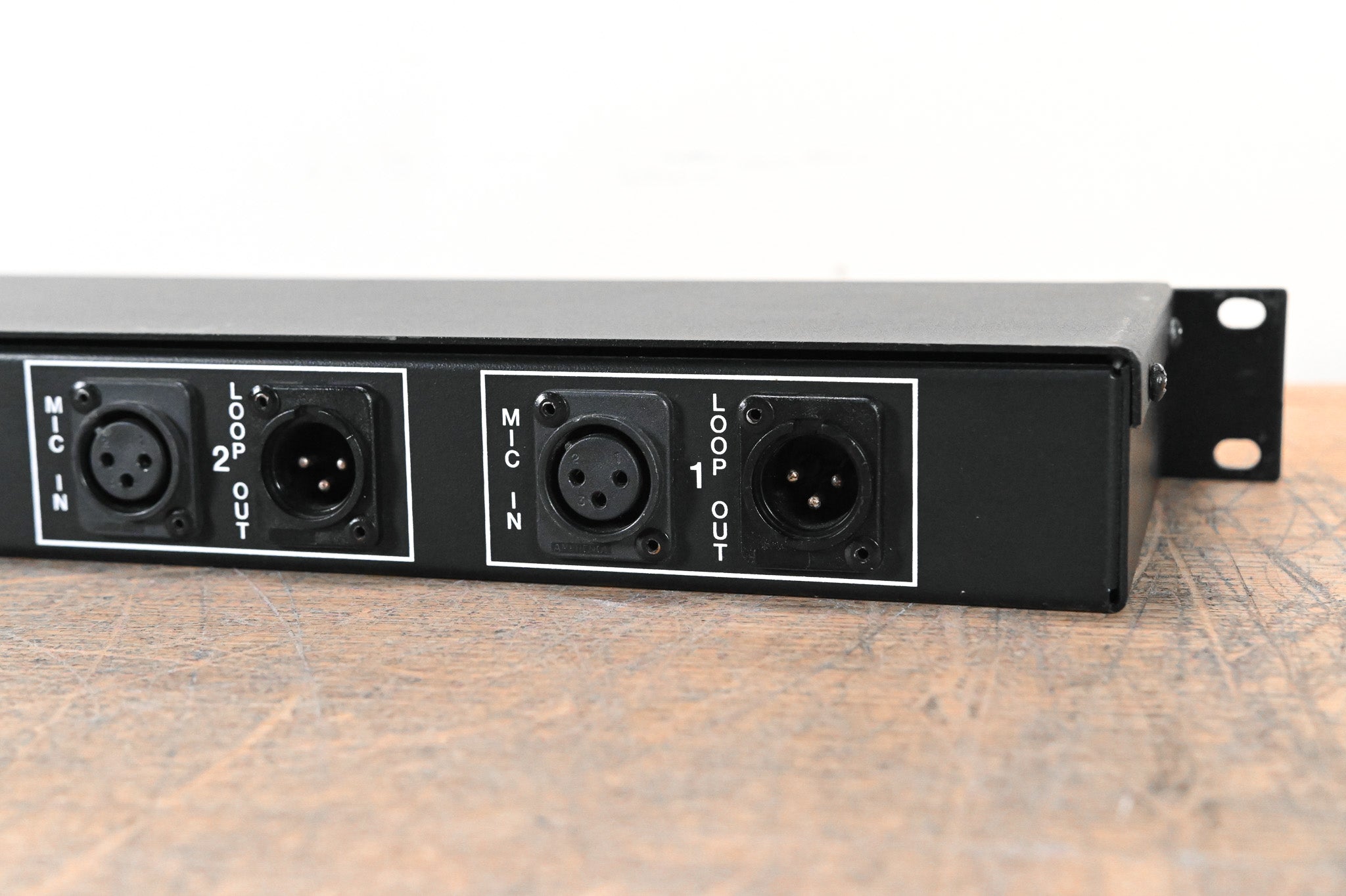 Horizon MS-4 4-Channel Rackmount Mic Splitter