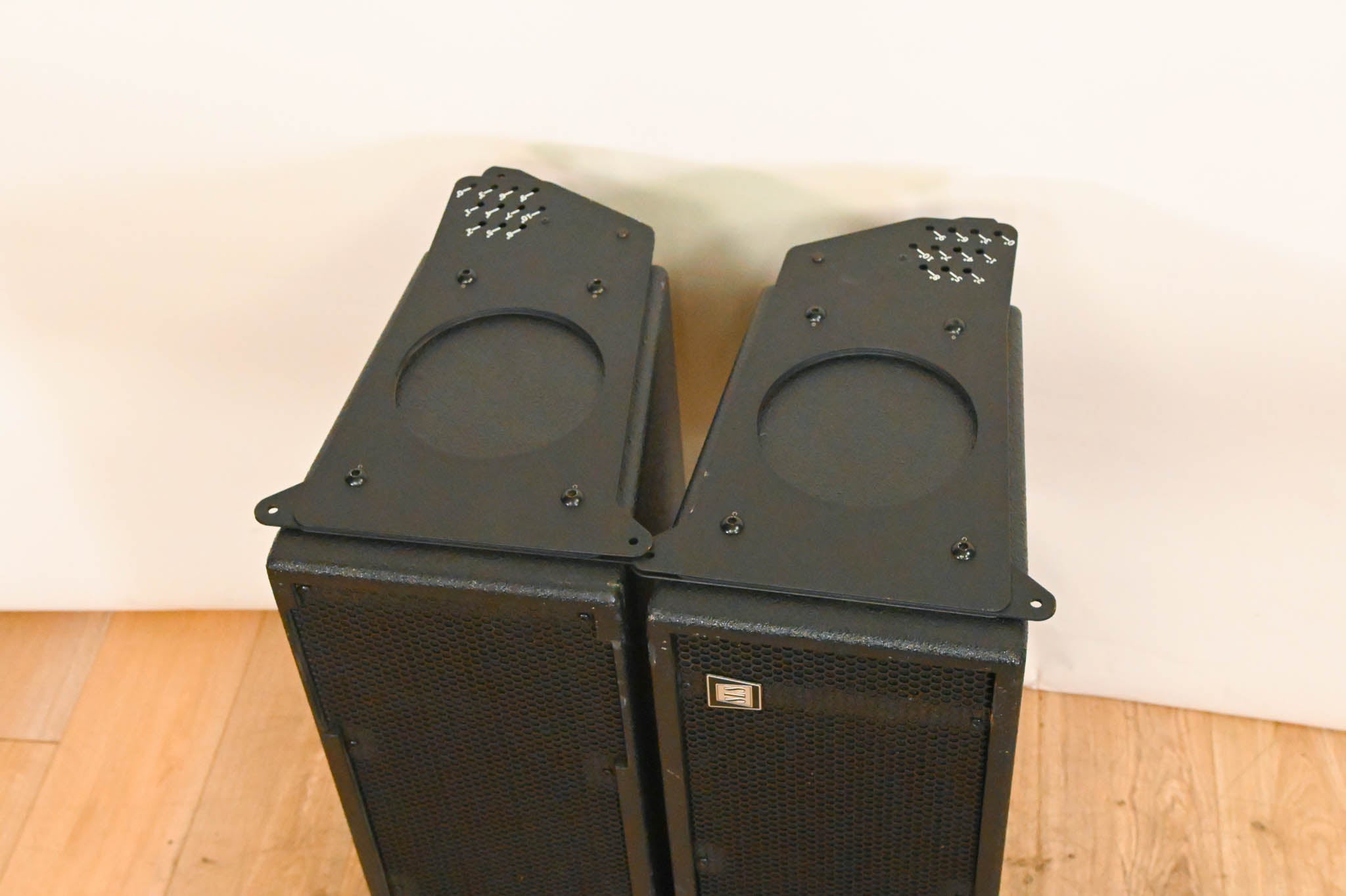 SLS LS8800 Full-Range Line Array Module (PAIR)