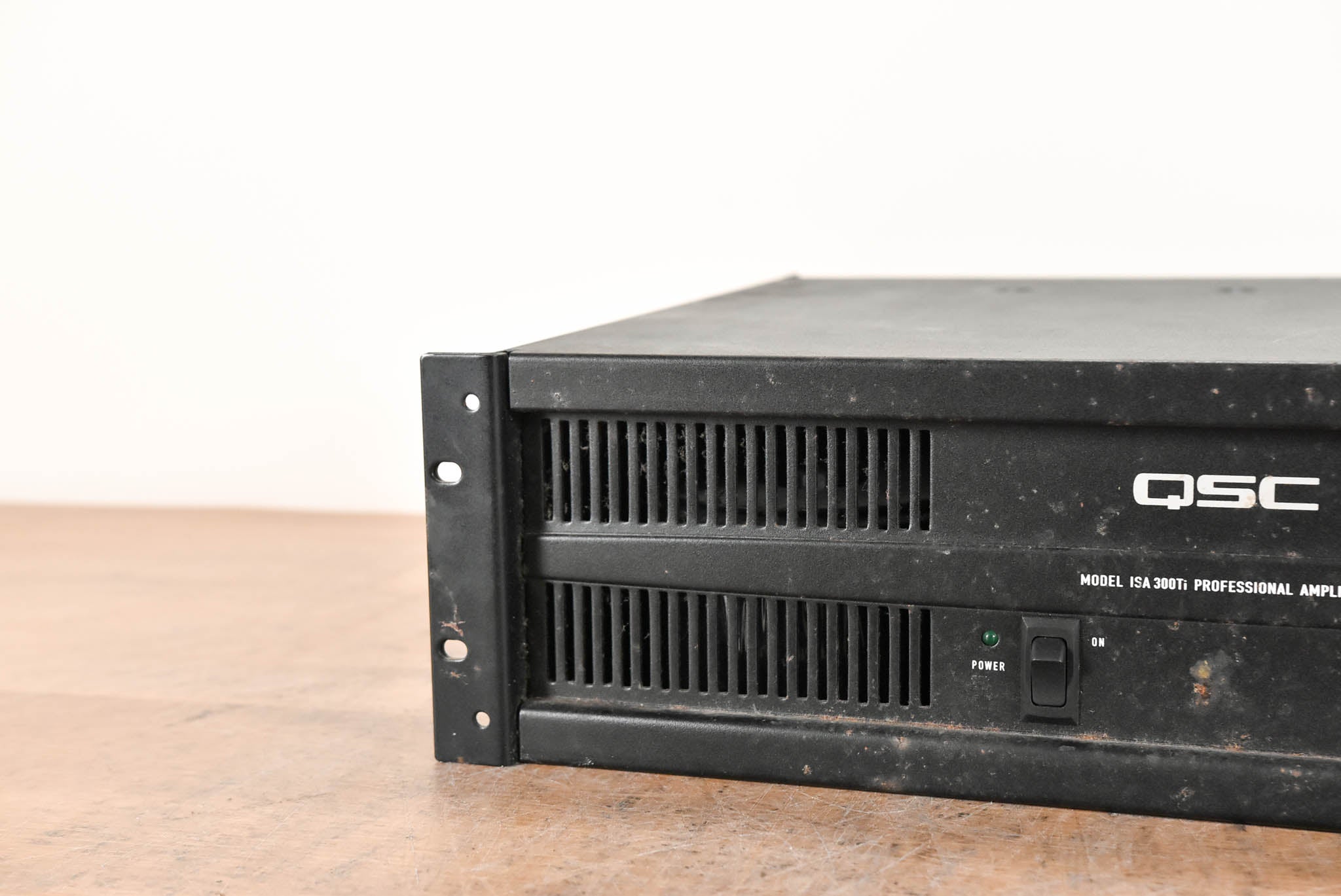 QSC ISA300Ti Two-Channel Power Amplifier