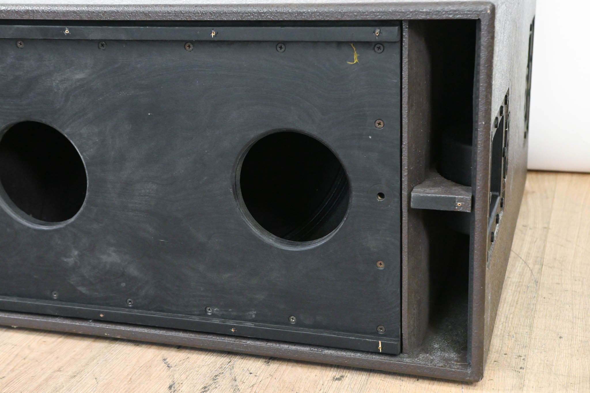 L'Acoustics SB118 18" Passive Subwoofer