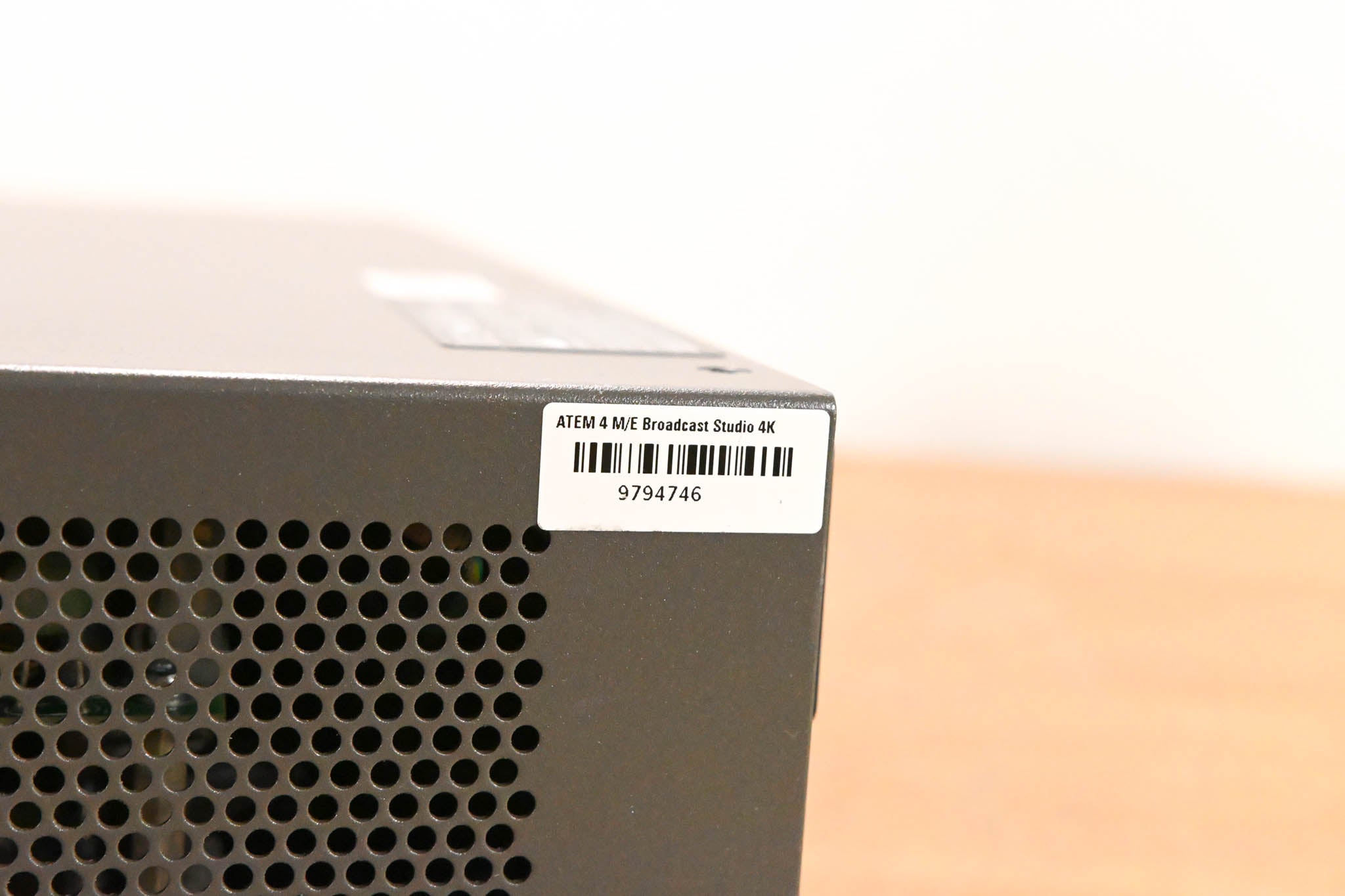 Blackmagic Design ATEM 4 M/E Broadcast Studio 4K