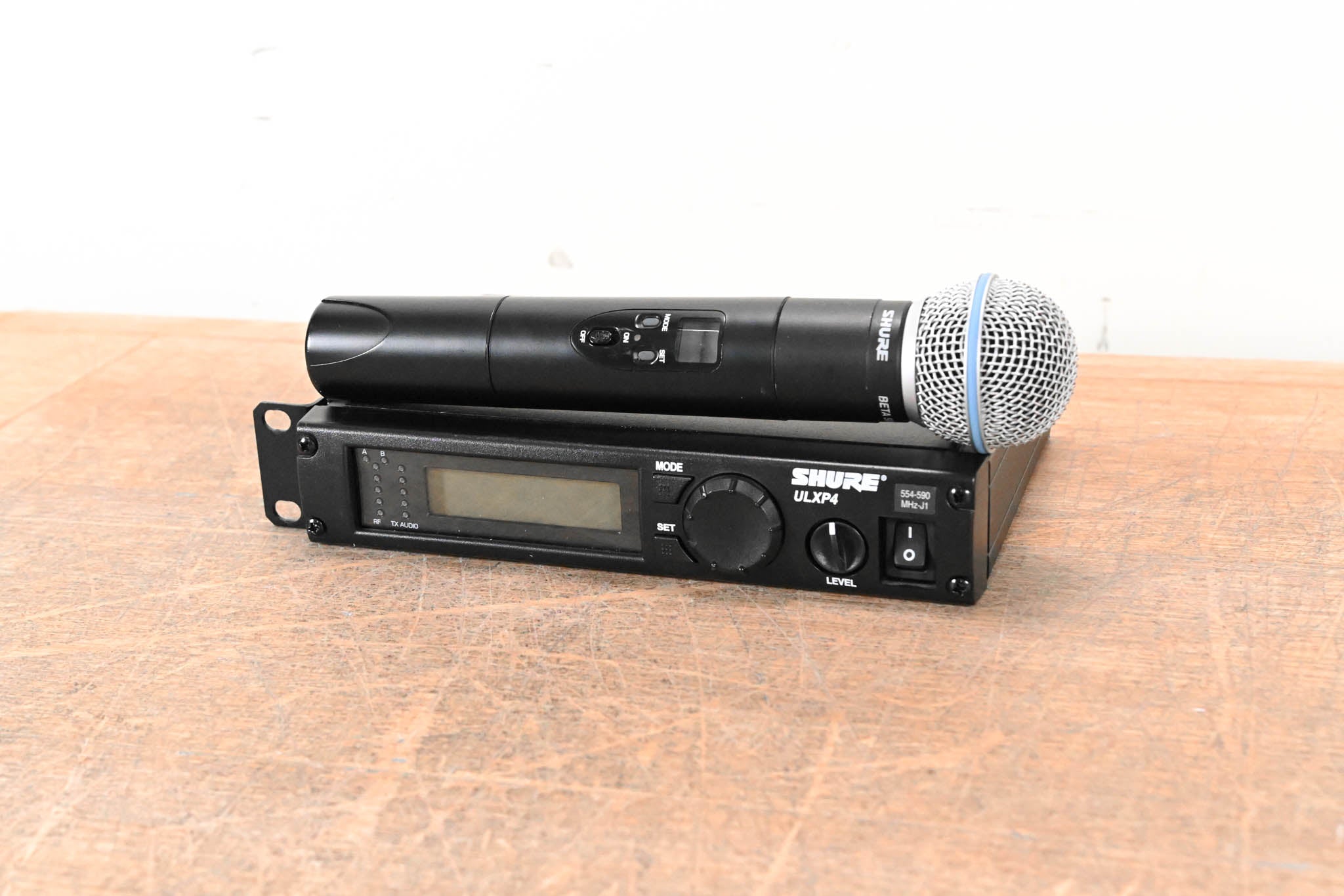 Shure ULXP24/BETA58 Handheld Wireless System - J1 Band (NO POWER SUPPLY)