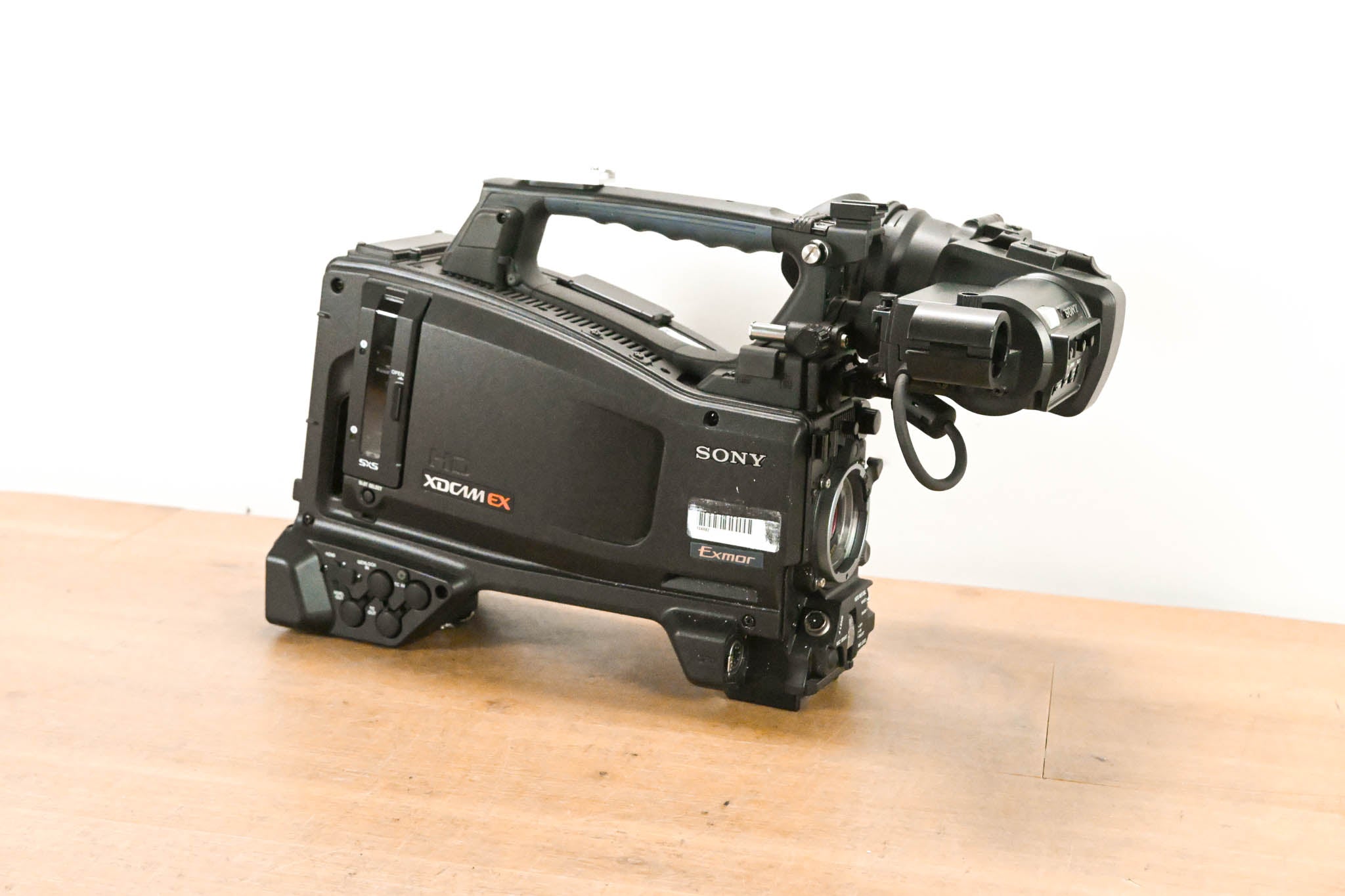 Sony PMW-320 XDCAM EX Camcorder with CBK-VF01 Viewfinder