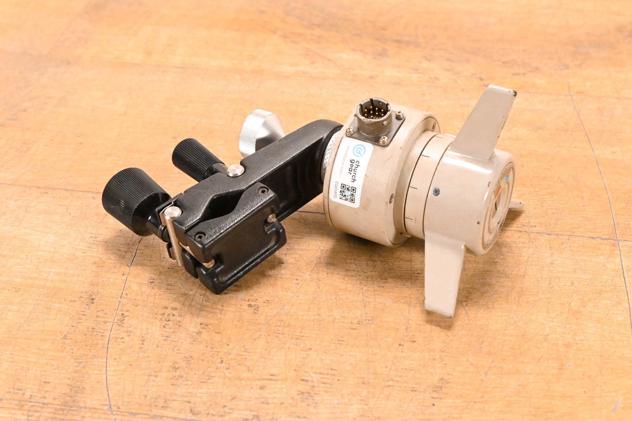 Fujinon EPD-12B with MCA-6A Clamp