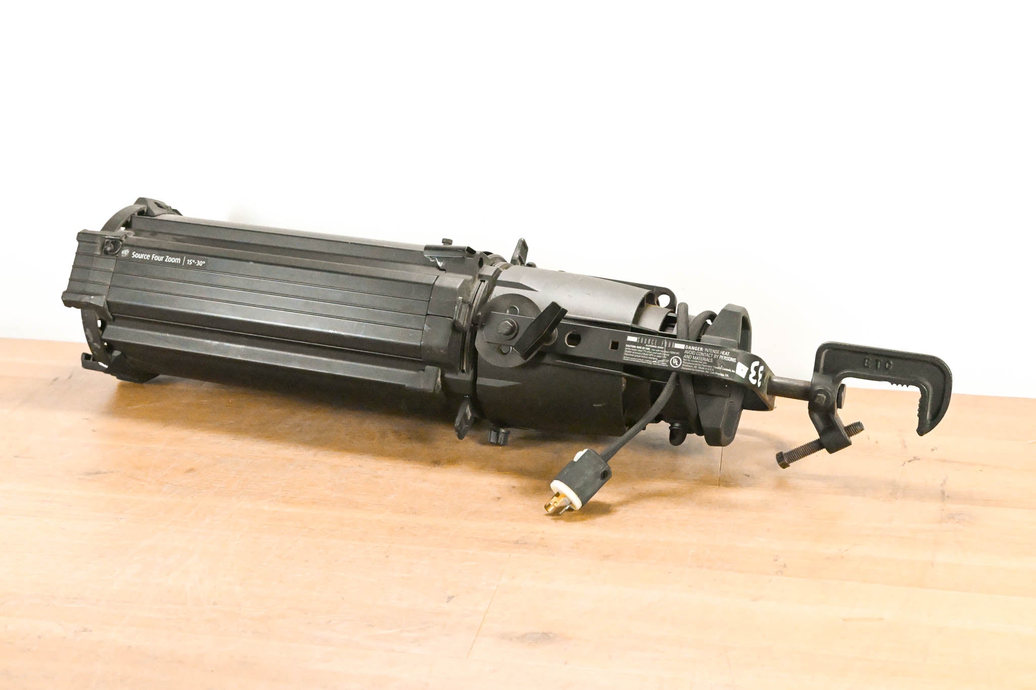 ETC Source Four Zoom 15-30 Degree 750 Ellipsoidal Light