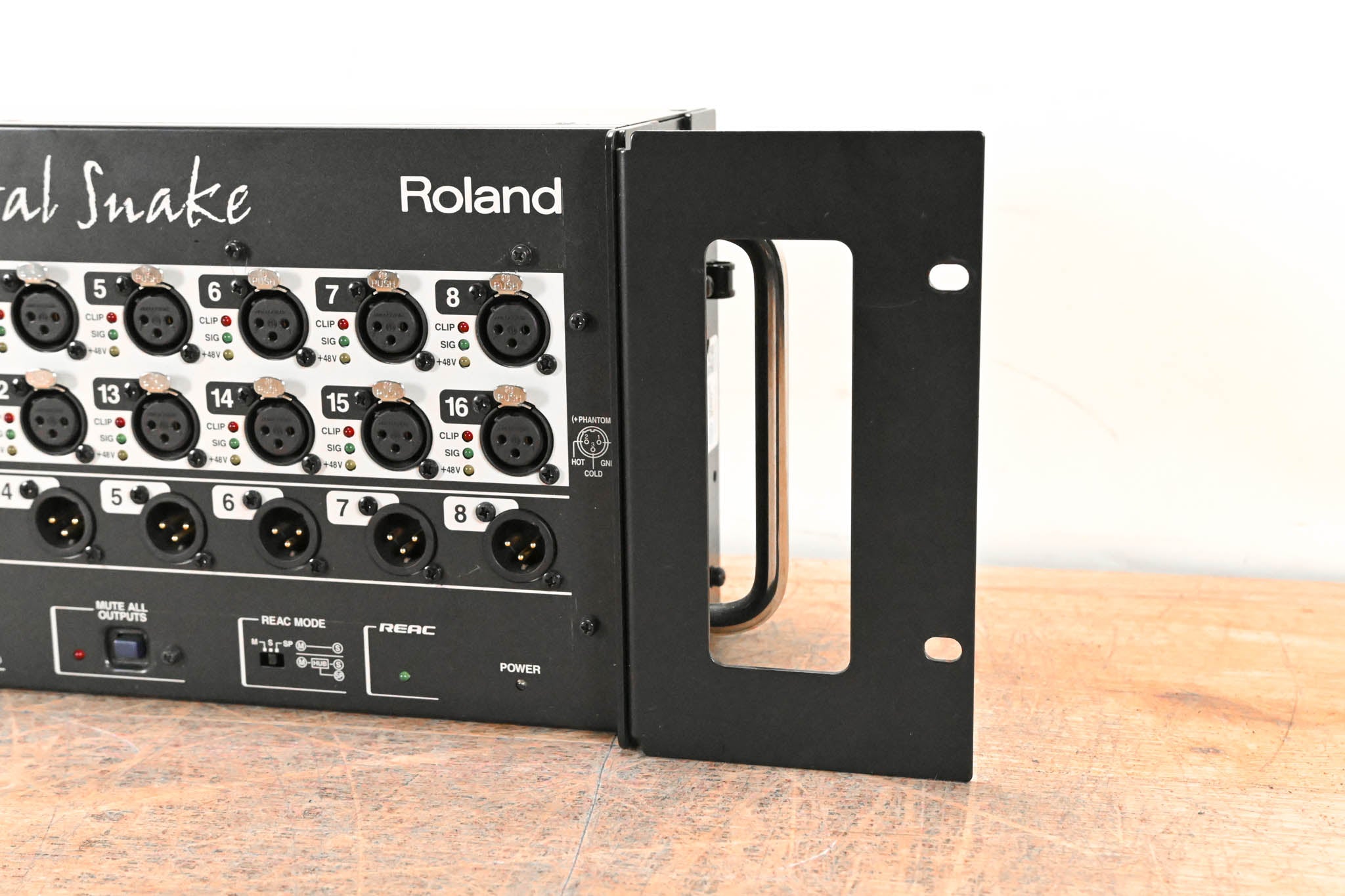 Roland S-1608 16 x 8 Stage Unit