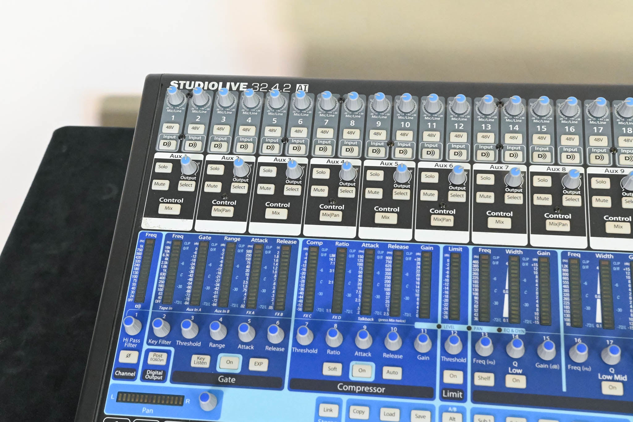 PreSonus StudioLive 32.4.2AI 32-Channel Digital Mixer