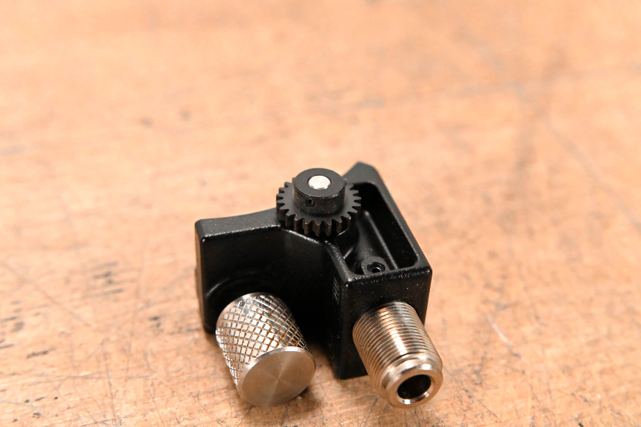 Fujinon FMM-6B Manual Focus Module for Fujinon ENG/EFP Lenses