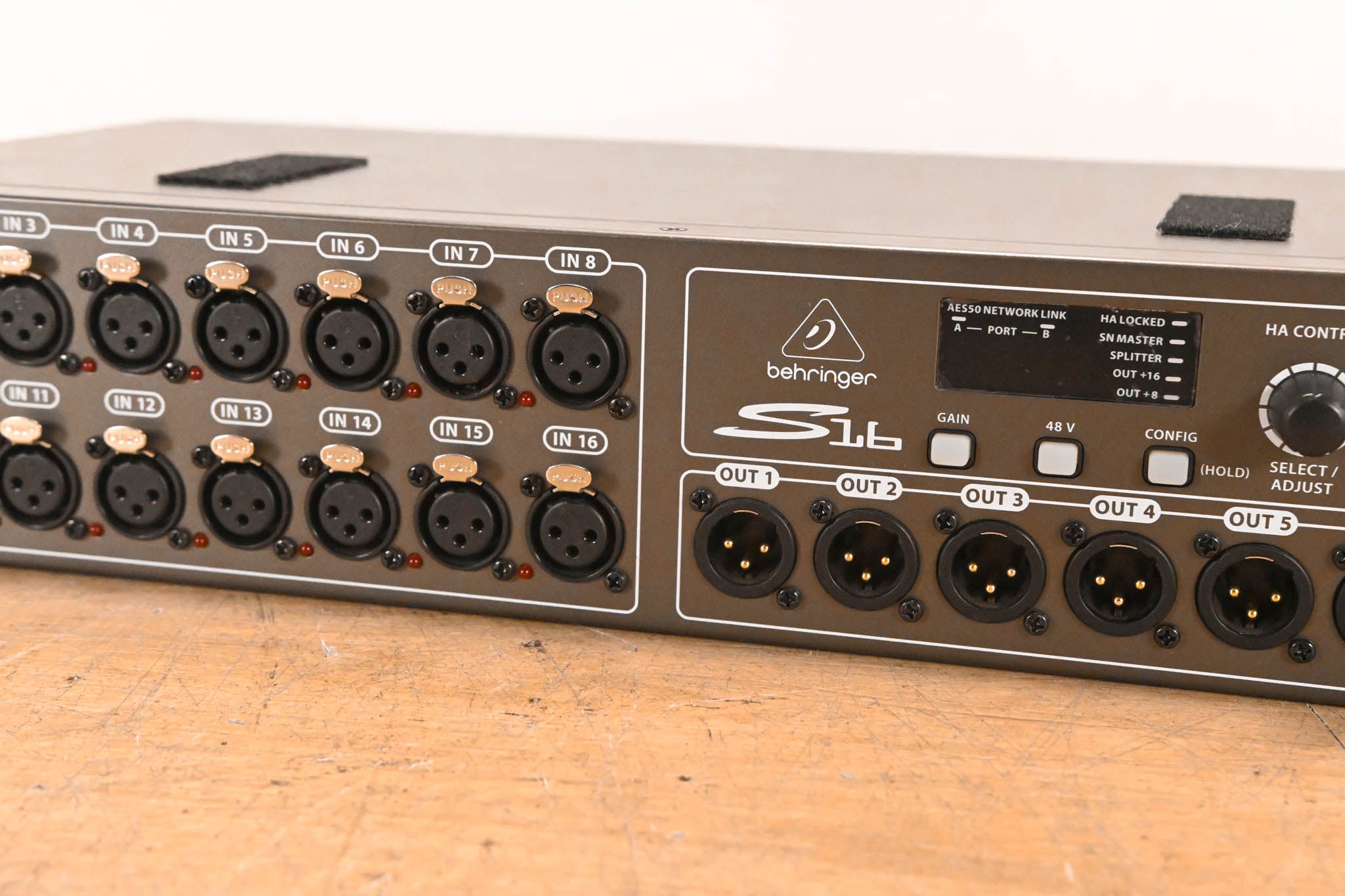 Behringer S16 16 x 8 Digital Stage Box