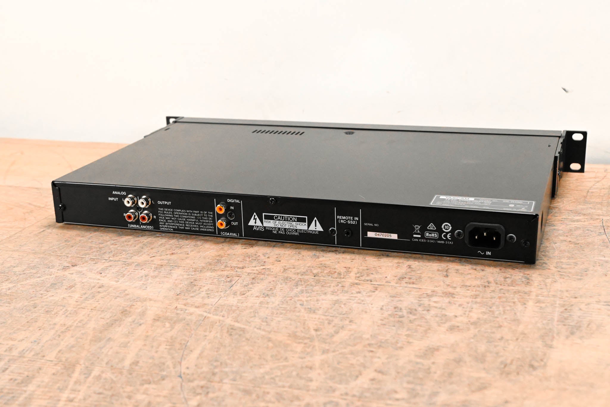 TASCAM SS-R100 Solid State Digital Digital Audio Recorder