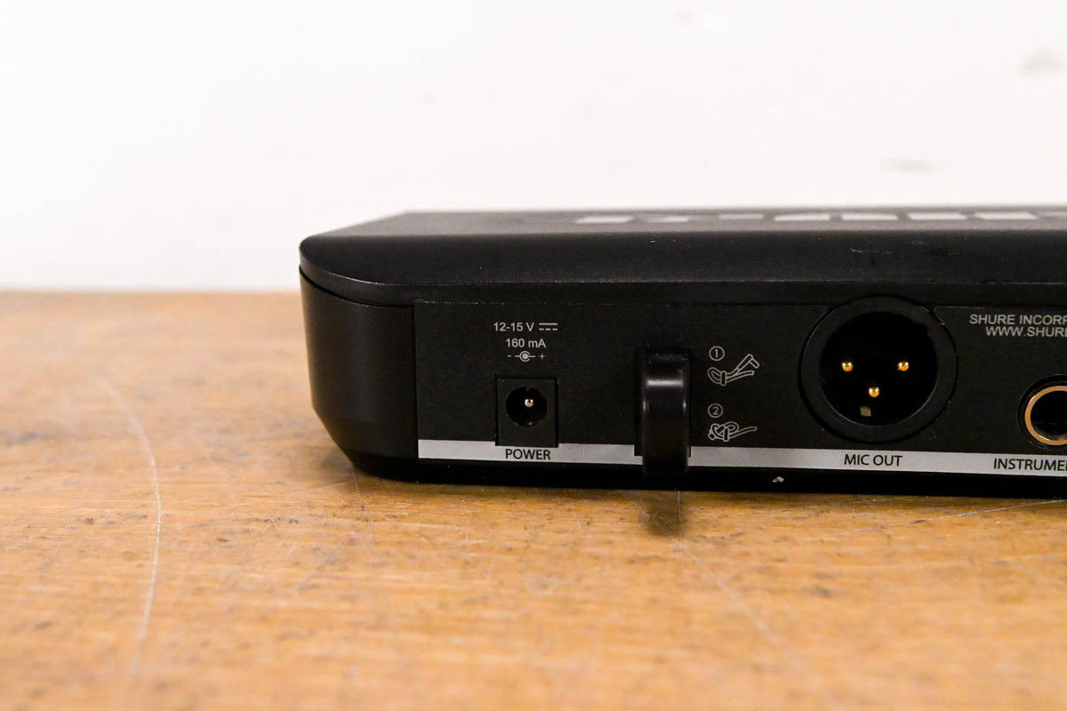 Shure BLX4 Wireless Receiver - J10 Band: 584-608MHz (NO POWER SUPPLY)