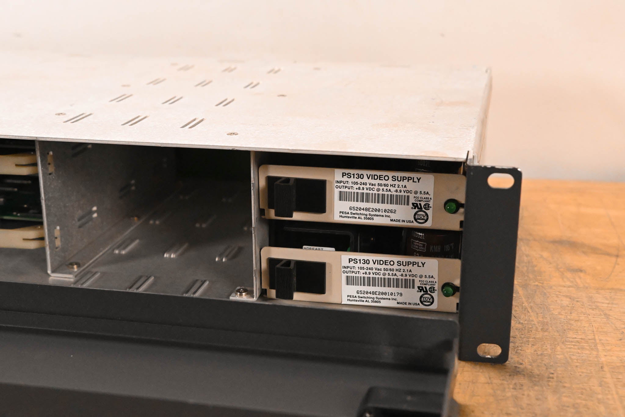 Pesa Mainframe Dual 3500 Dual System Controller w/ Cards