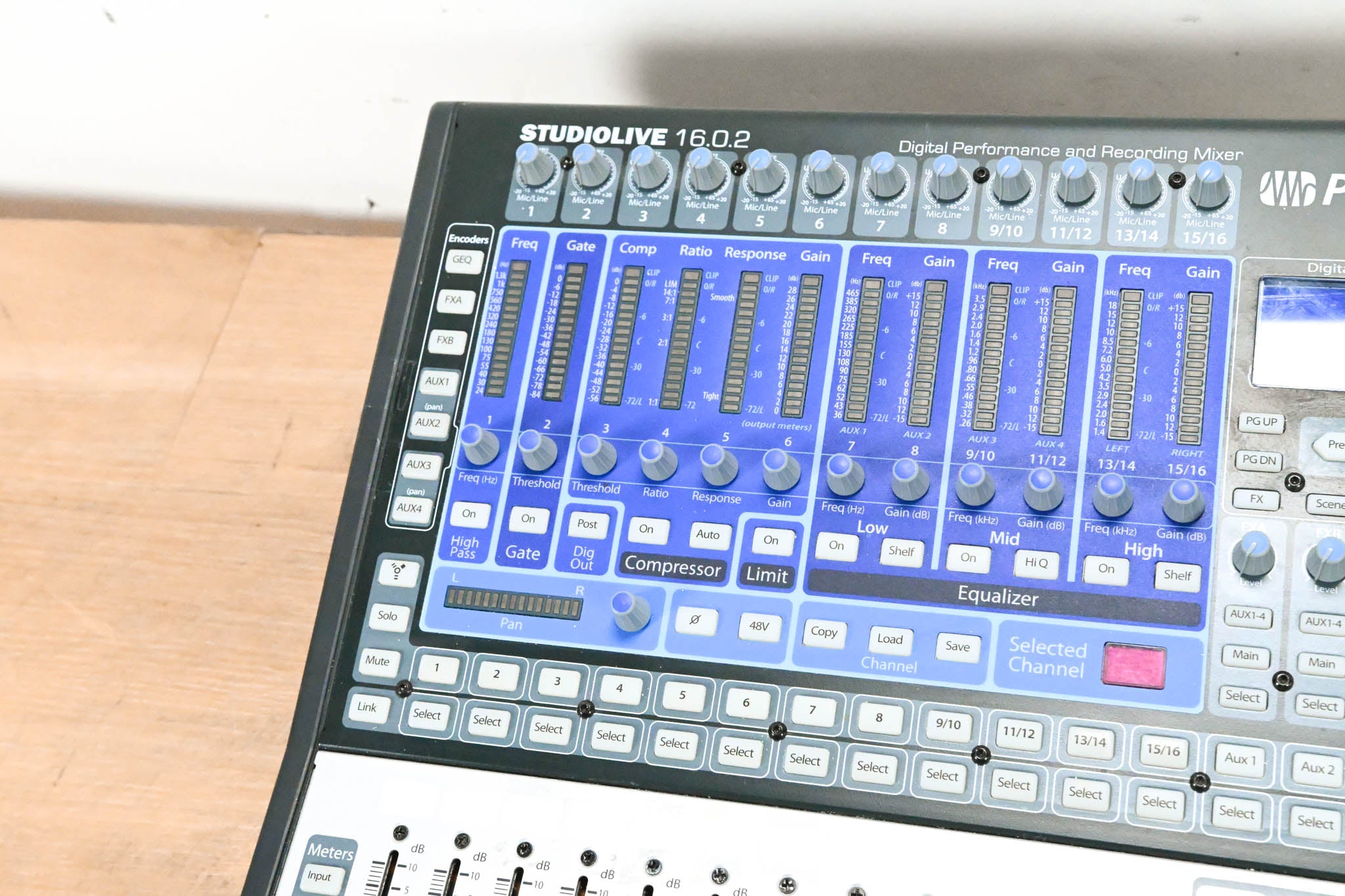 PreSonus StudioLive 16.0.2 16-Channel Digital Mixer