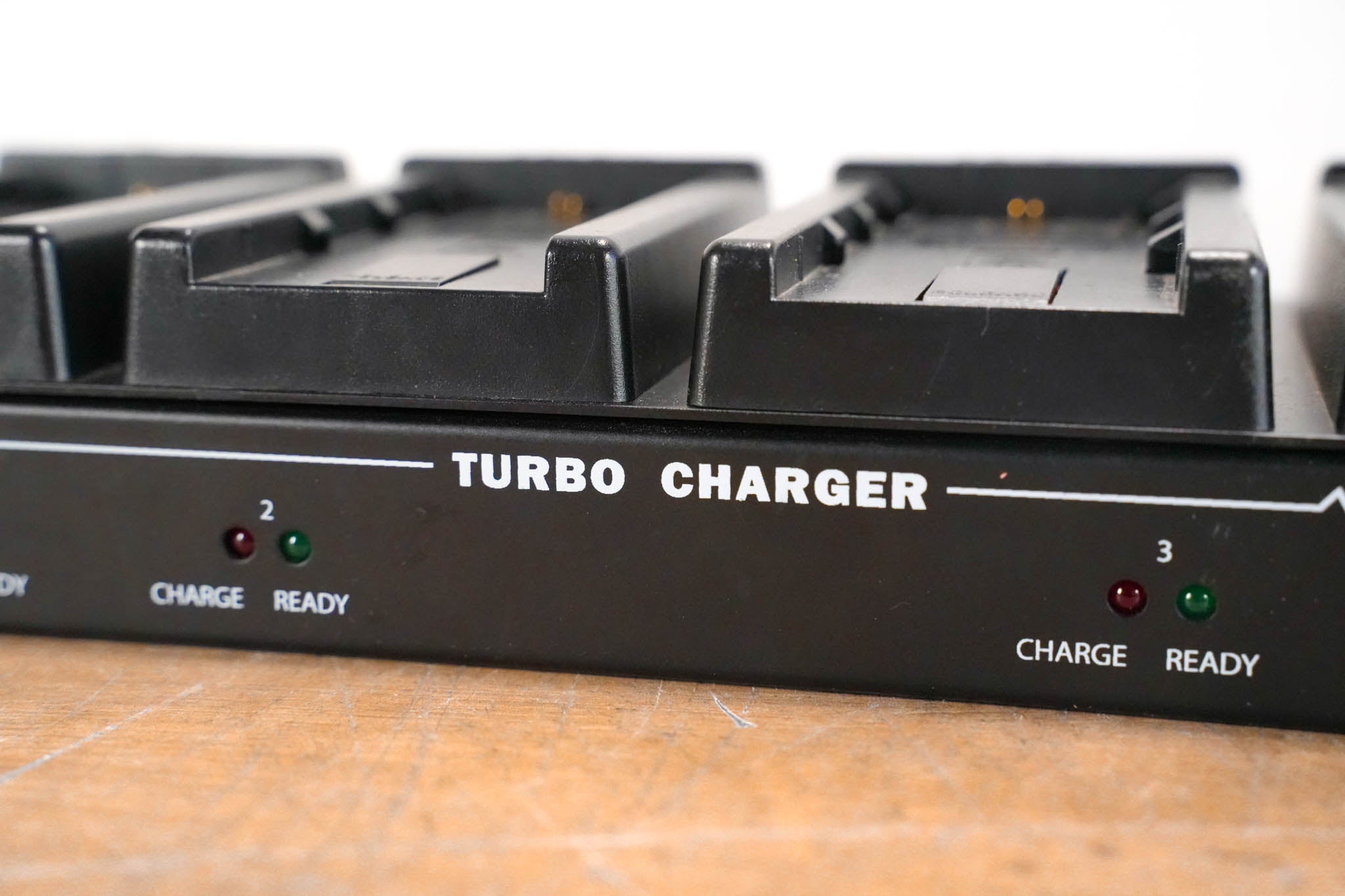 Dolgin Engineering TC40 4 Position Battery Dock for Canon (NO PSU)