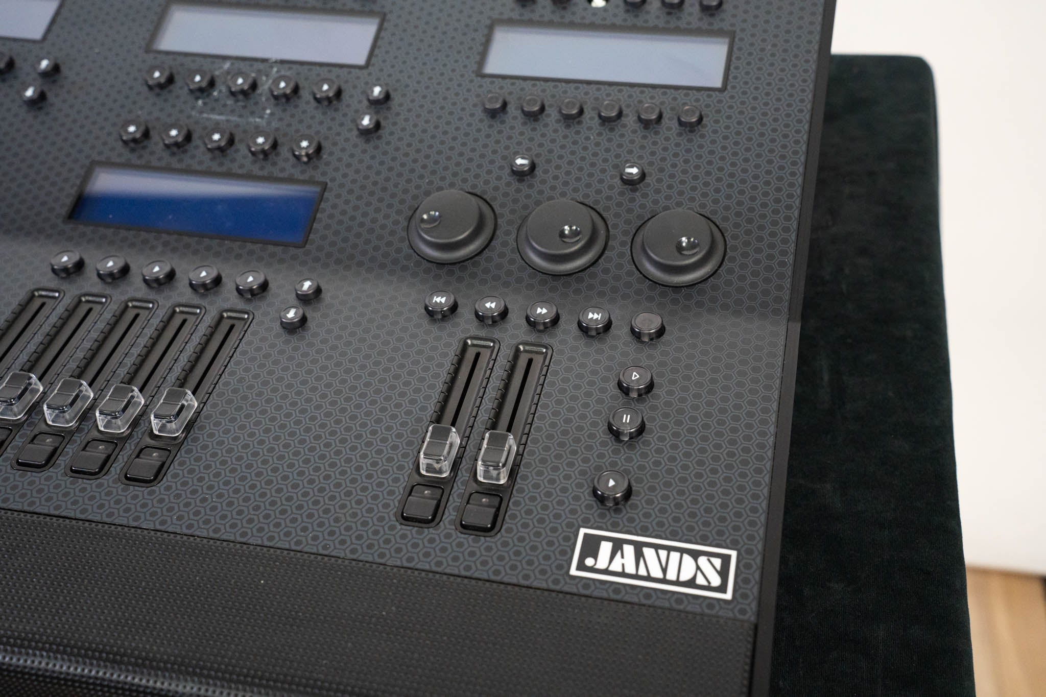 Jands Vista I3 Lighting Control Console