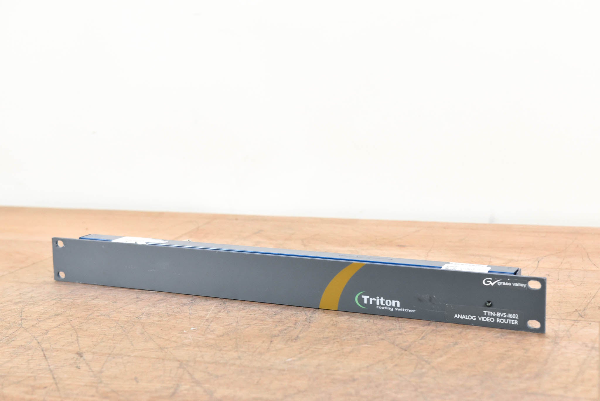 Grass Valley TTN-BVS-1602 Triton Routing Switcher Analog Video Router