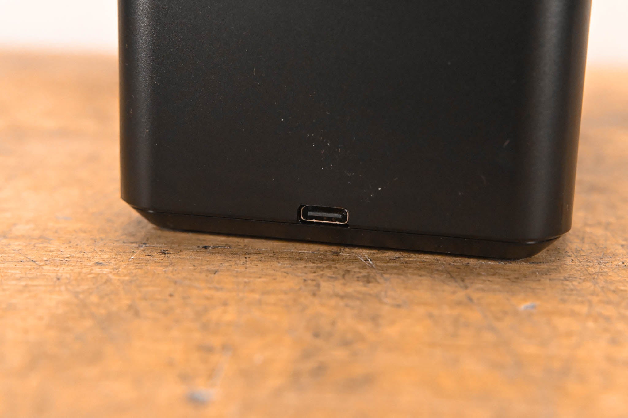 Shure SBC203 Dual-Docking Recharging Station