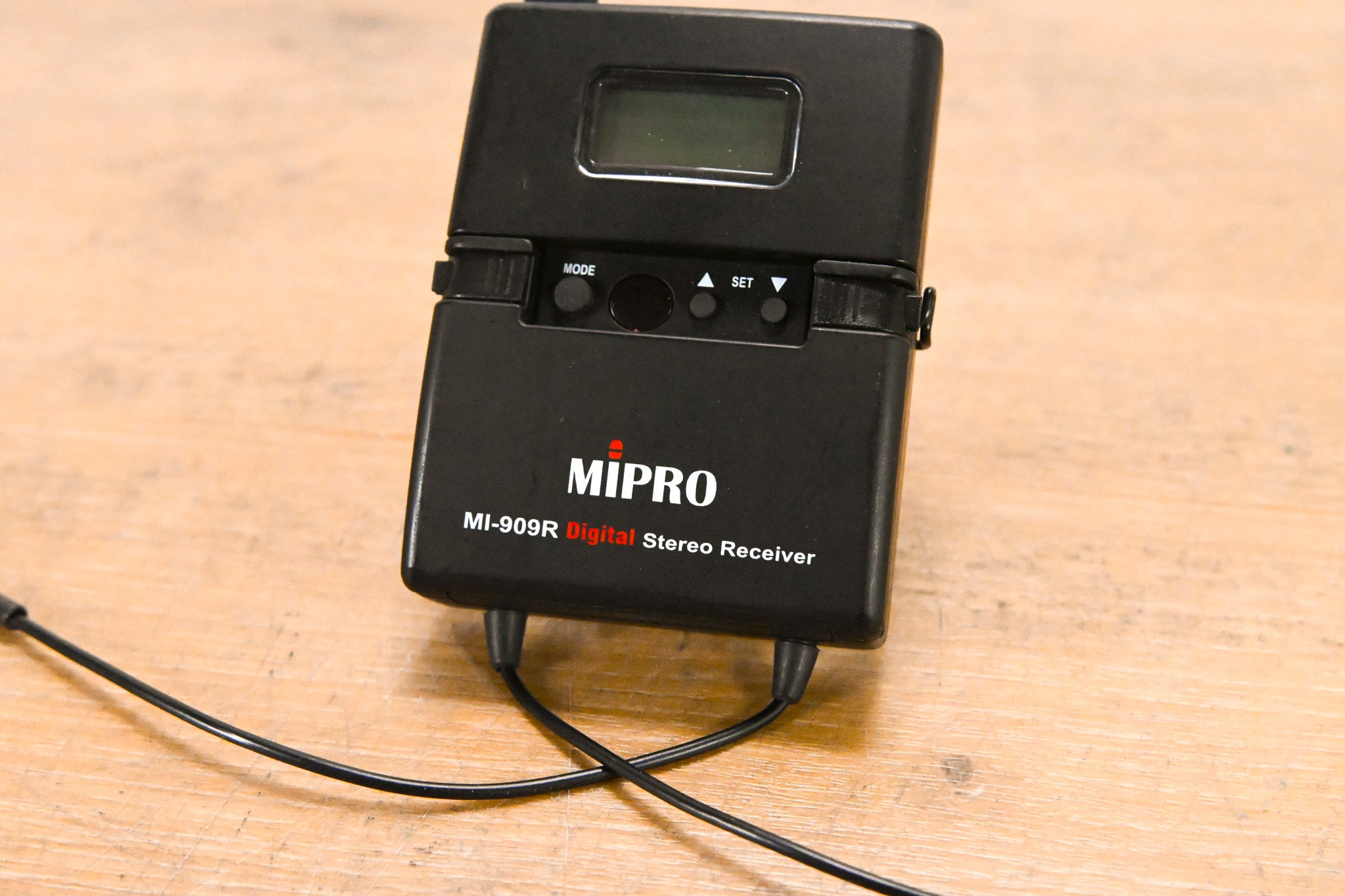 Mipro MI-909T/R Digital IEM System - 5E Range: 480-544 MHz (NO PSU)