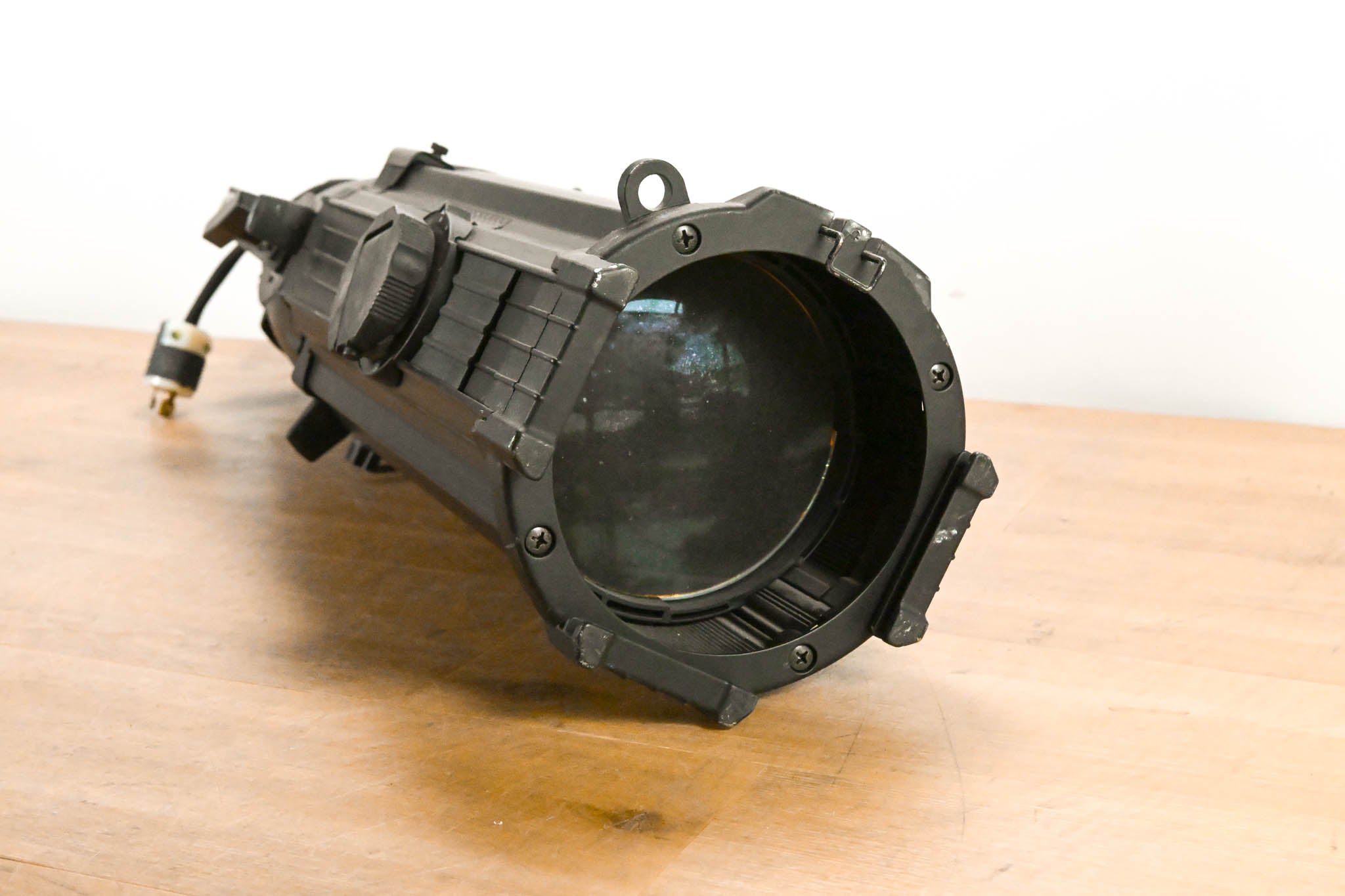 ETC Source Four Zoom 15-30 Degree 750 Ellipsoidal Light