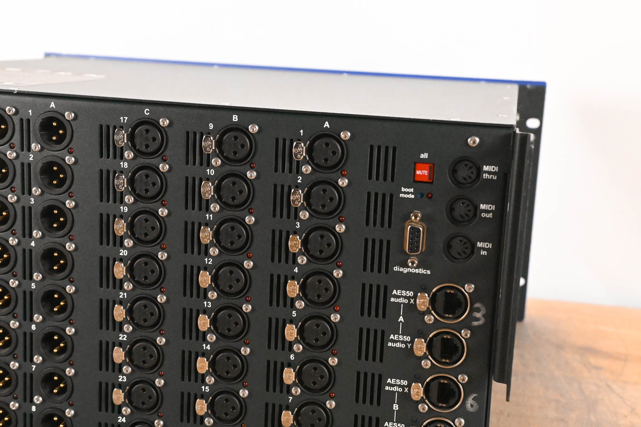 Midas DL231 24x24 Active Microphone Splitter