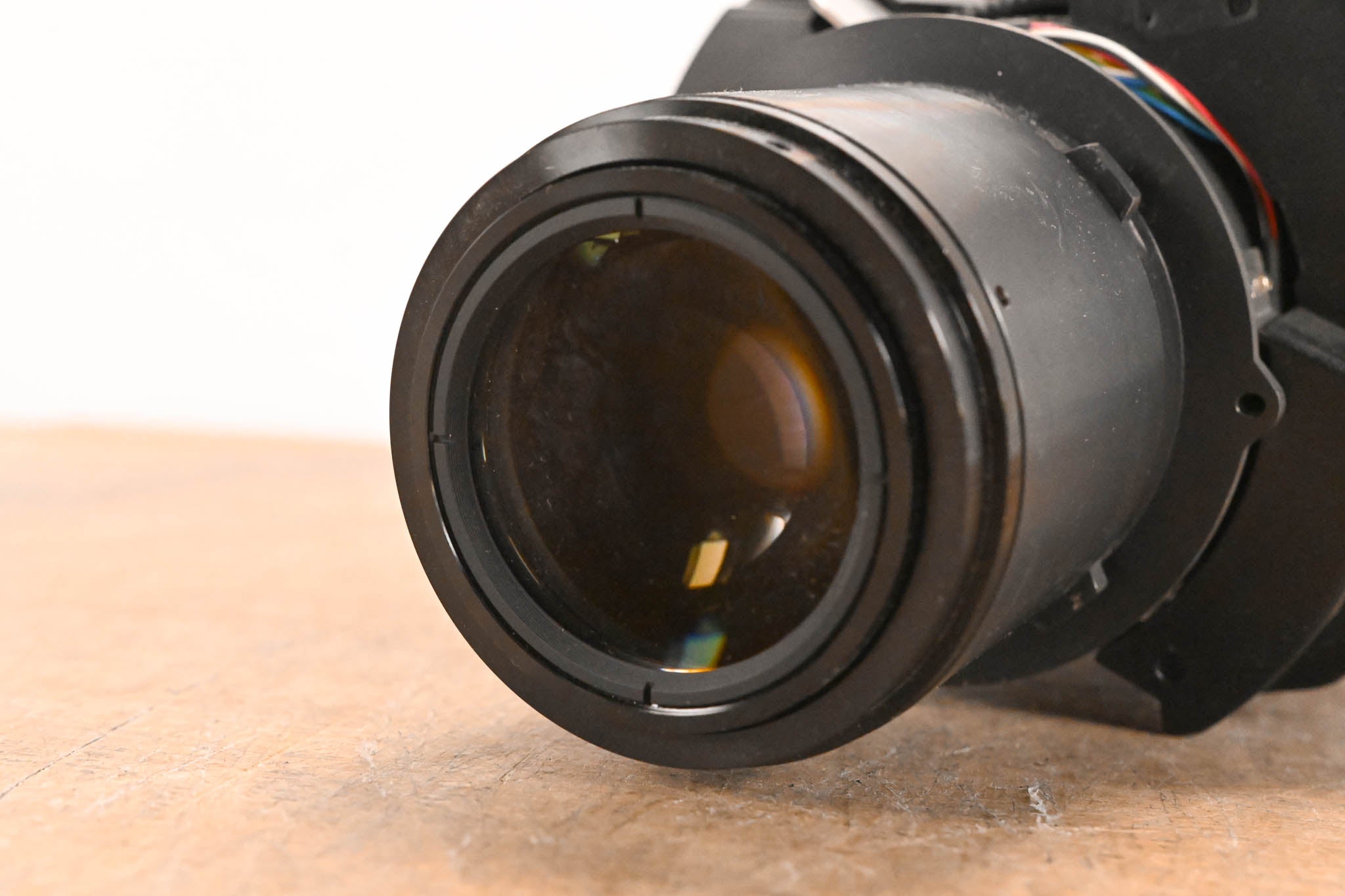 Epson ELPLU04 Short-Throw Zoom Lens #2