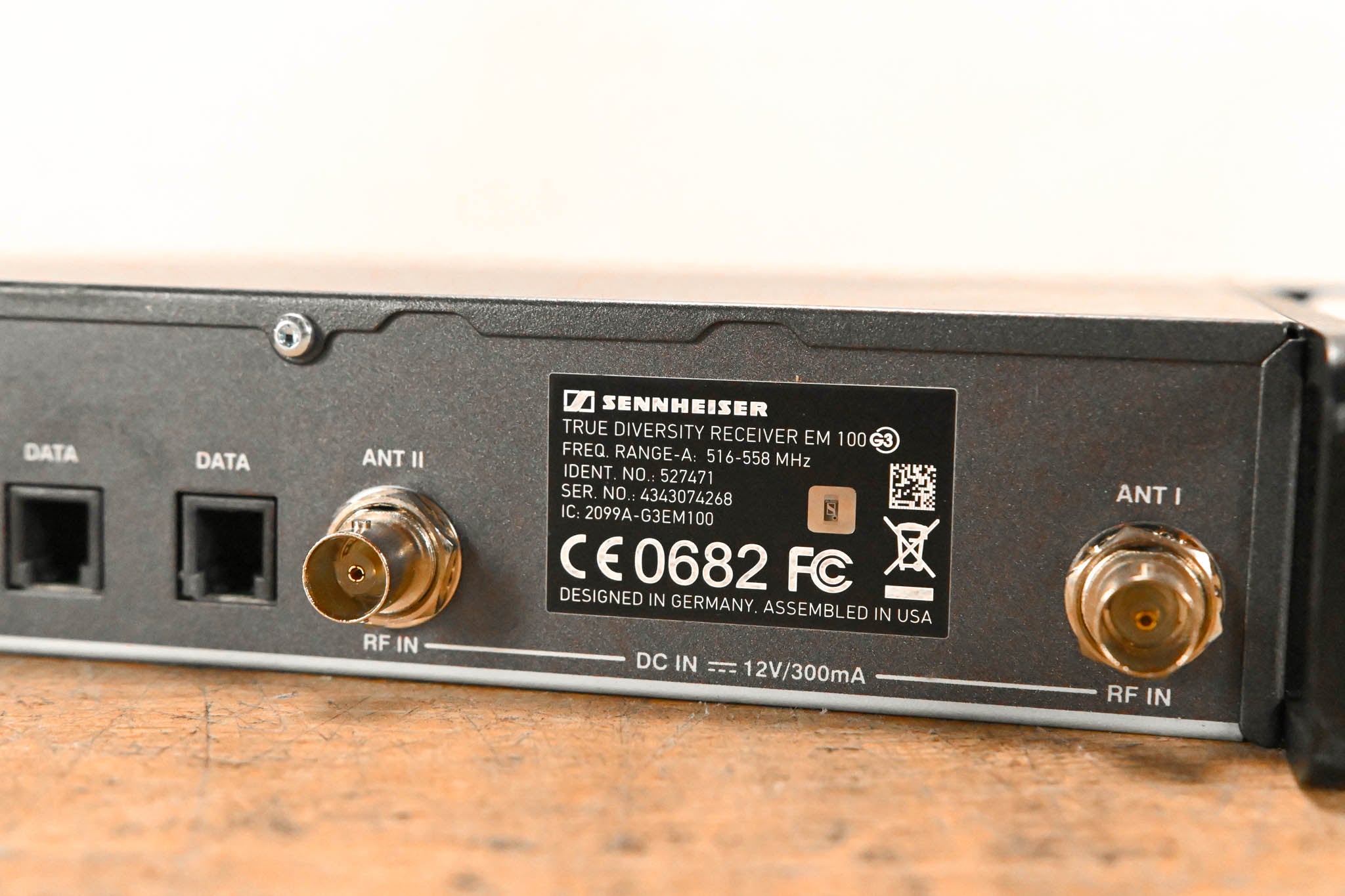 Sennheiser EM 100 G3 Wireless Receiver - A Range: 516-558 MHz