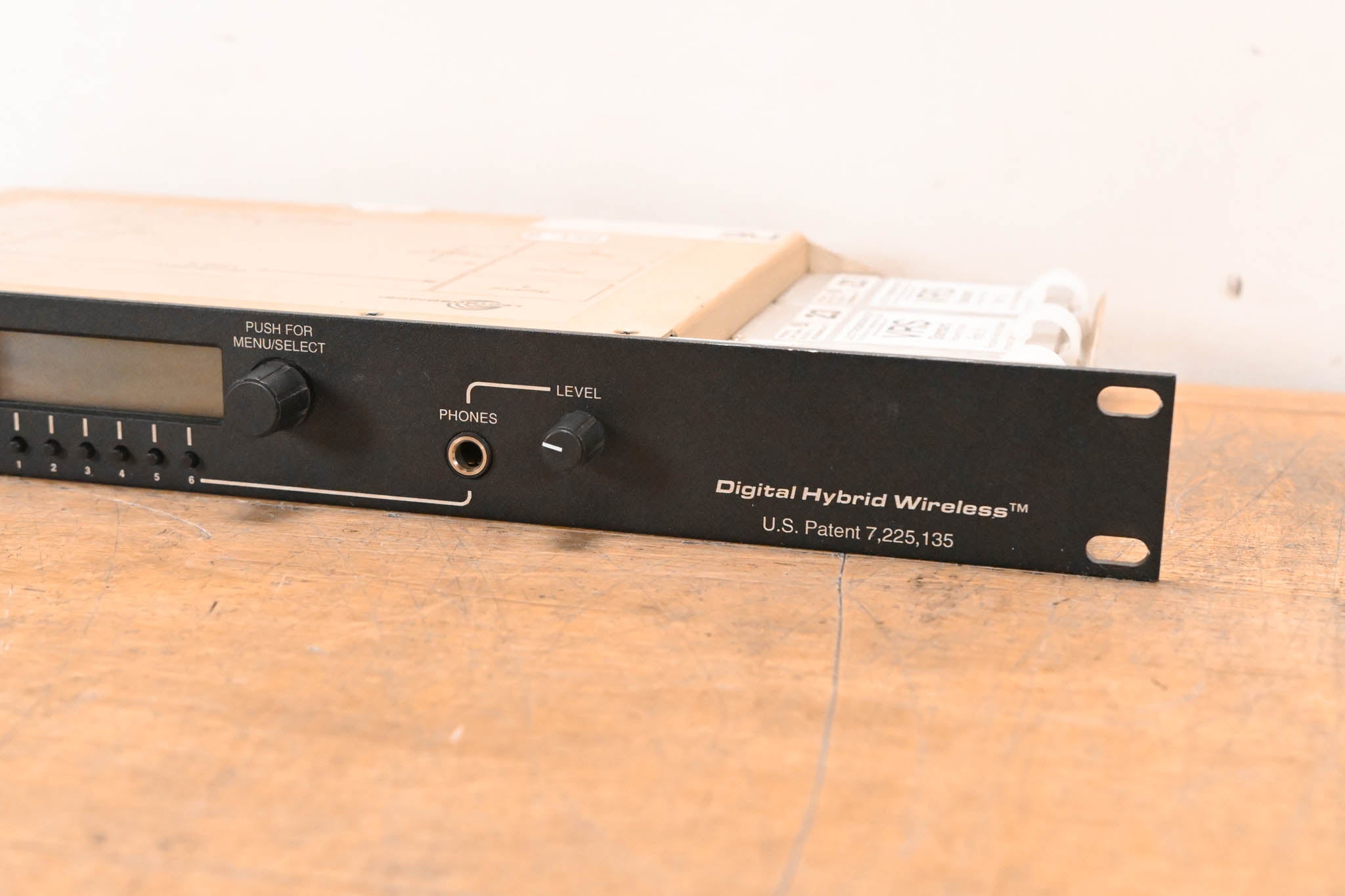 Lectrosonics Venue Wideband Mid 6-Channel Receiver w/ Bodypacks (NO PSU)