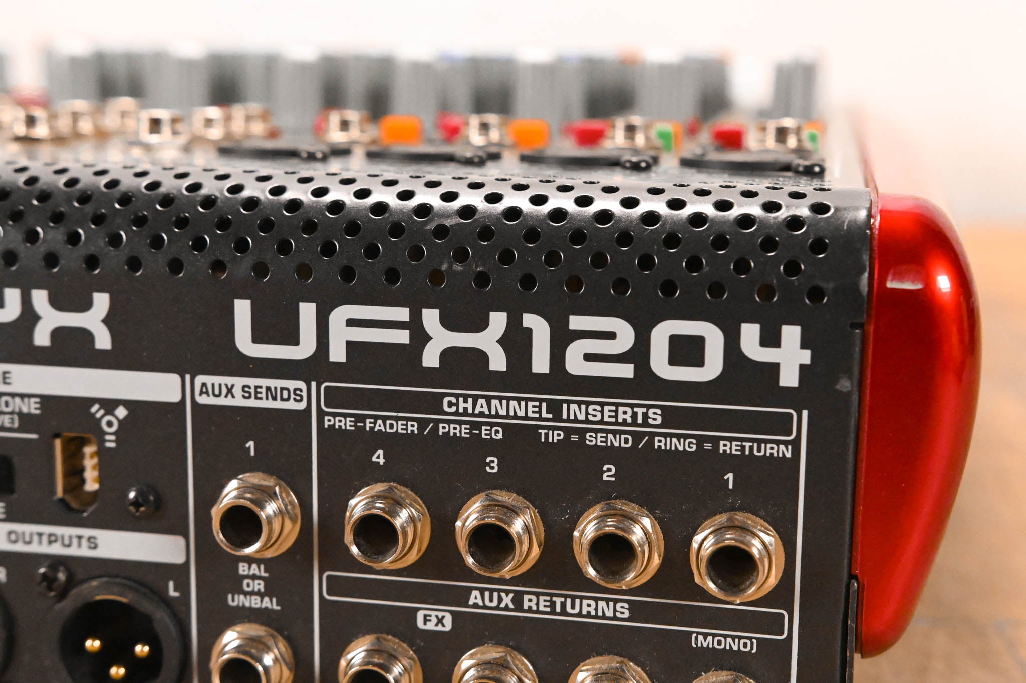Behringer XENYX UFX1204 12-Input 4-Bus Mixer with USB and Effects