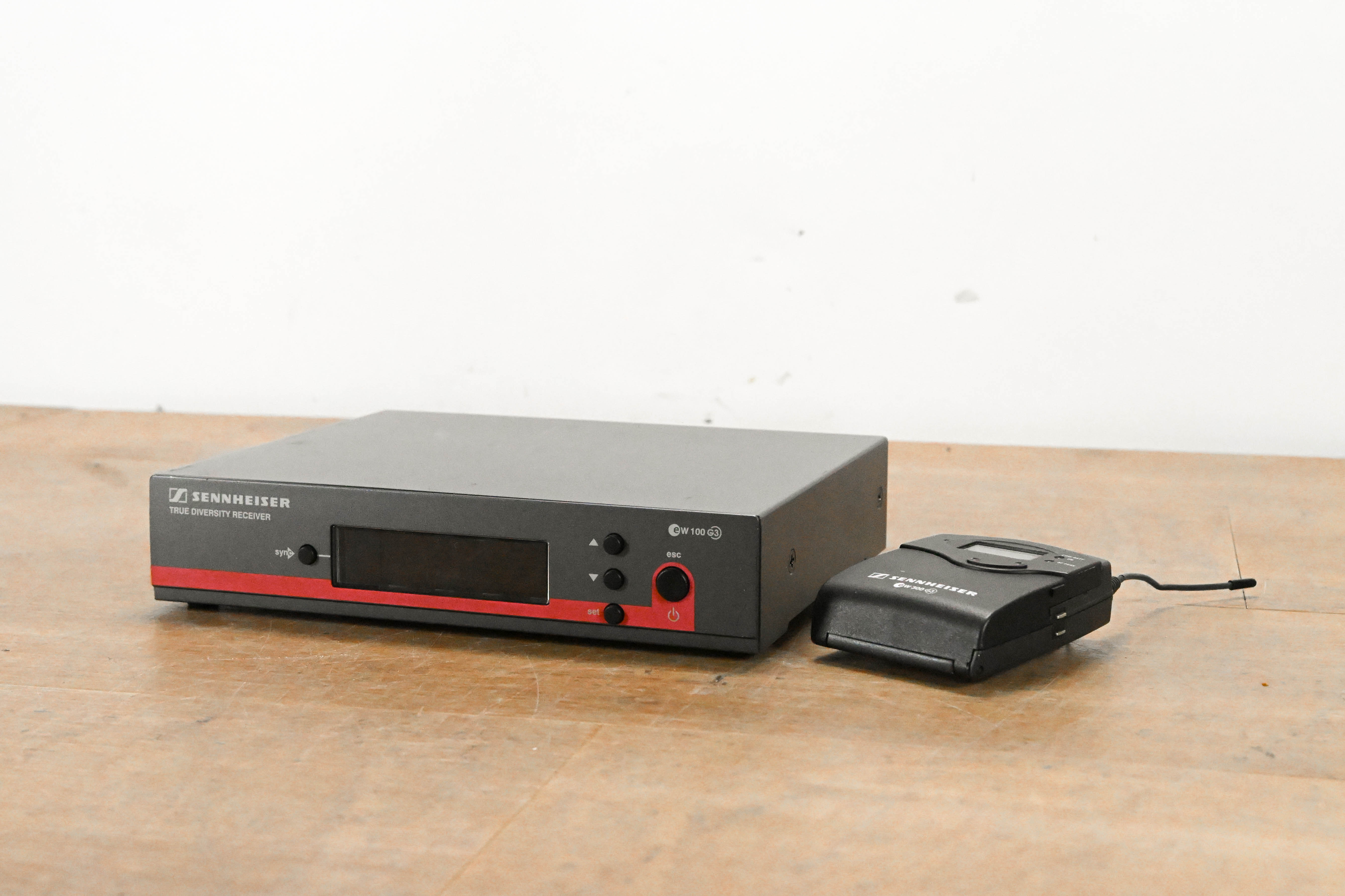 Sennheiser EM 100 G3 Receiver w/ SK 300 G3 Bodypack - B Range (NO PSU)