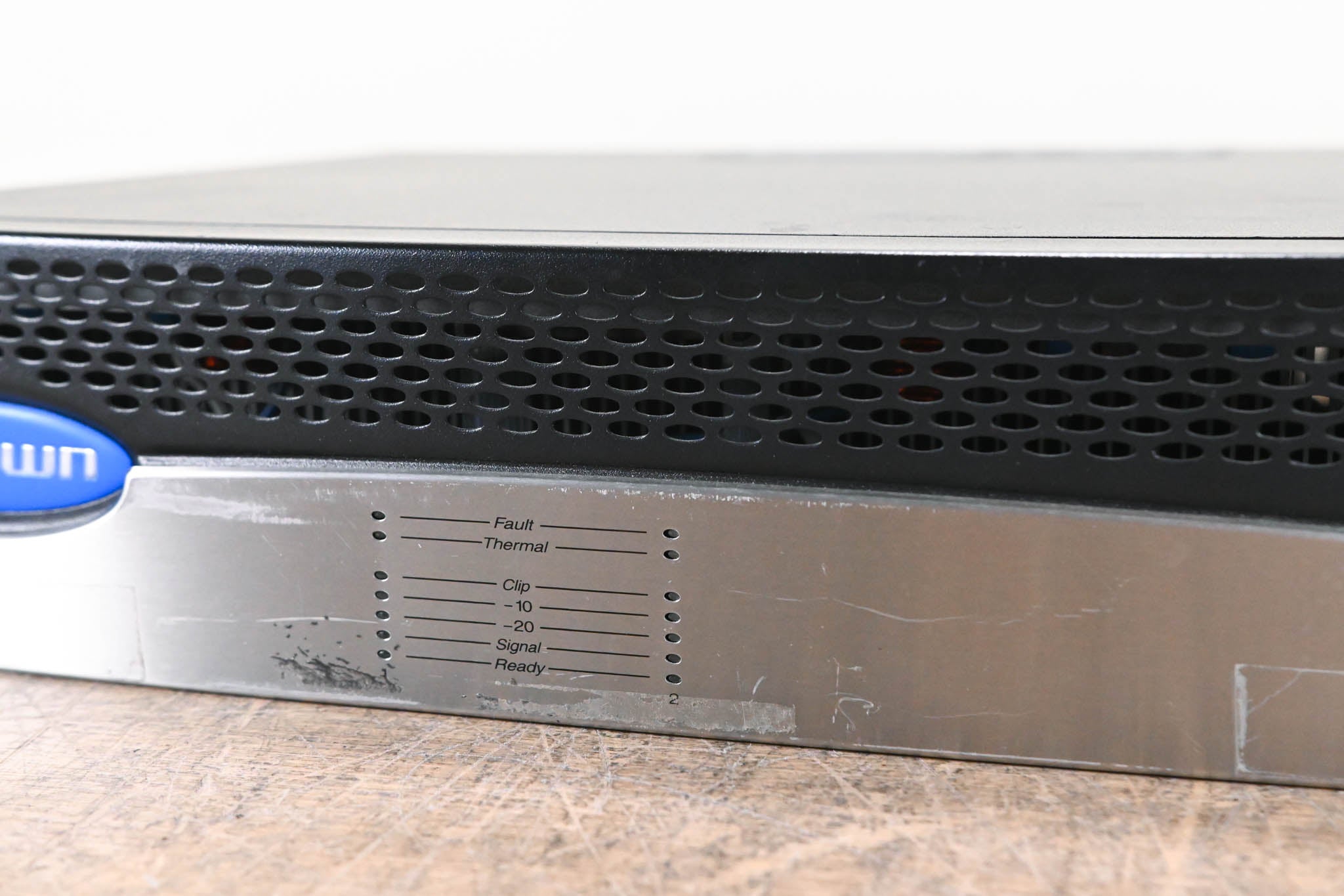 Crown CTs 600 2-Channel Power Amplifier