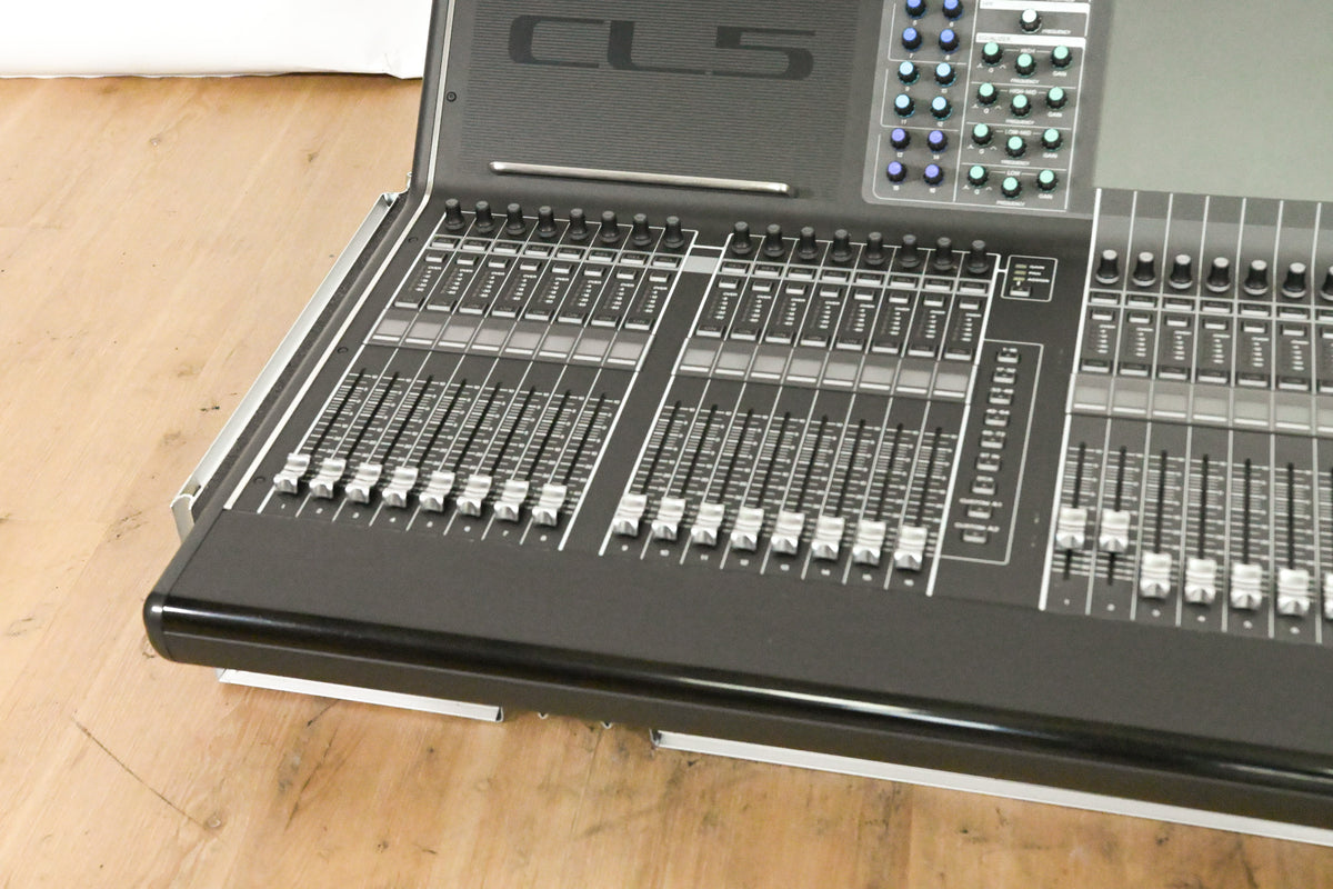 Yamaha CL5 72-Channel Digital Mixing Console w/ Road Case