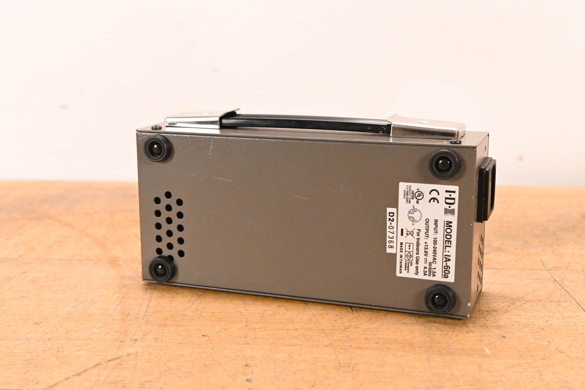 IDX System Technology IA-60a Single-Channel DC Power Supply